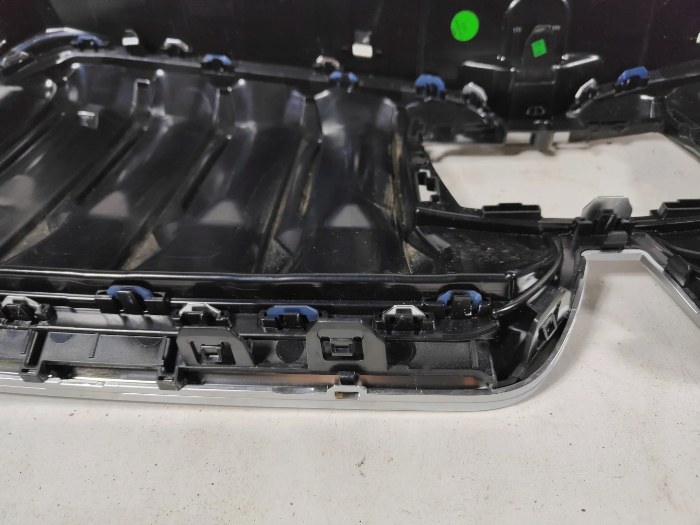 BMW iX1 U11 Kühlergrill FRONTGRILL Kühlergitter 9880307 - Thumbnail 10