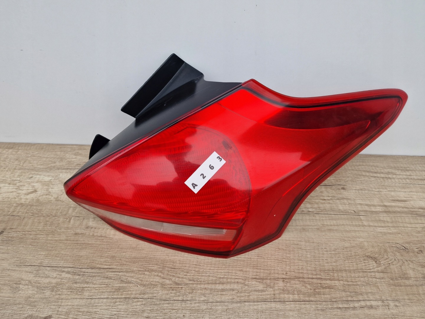 Ford Focus III Mk3 Rückleuchte F1EB13404BOE Rearlamp - Thumbnail 1