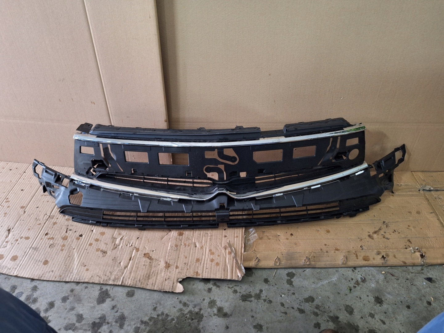 Opel Grandland Kühlergrill FRONTGRILL Kühlergitter 98401281 - Thumbnail 1