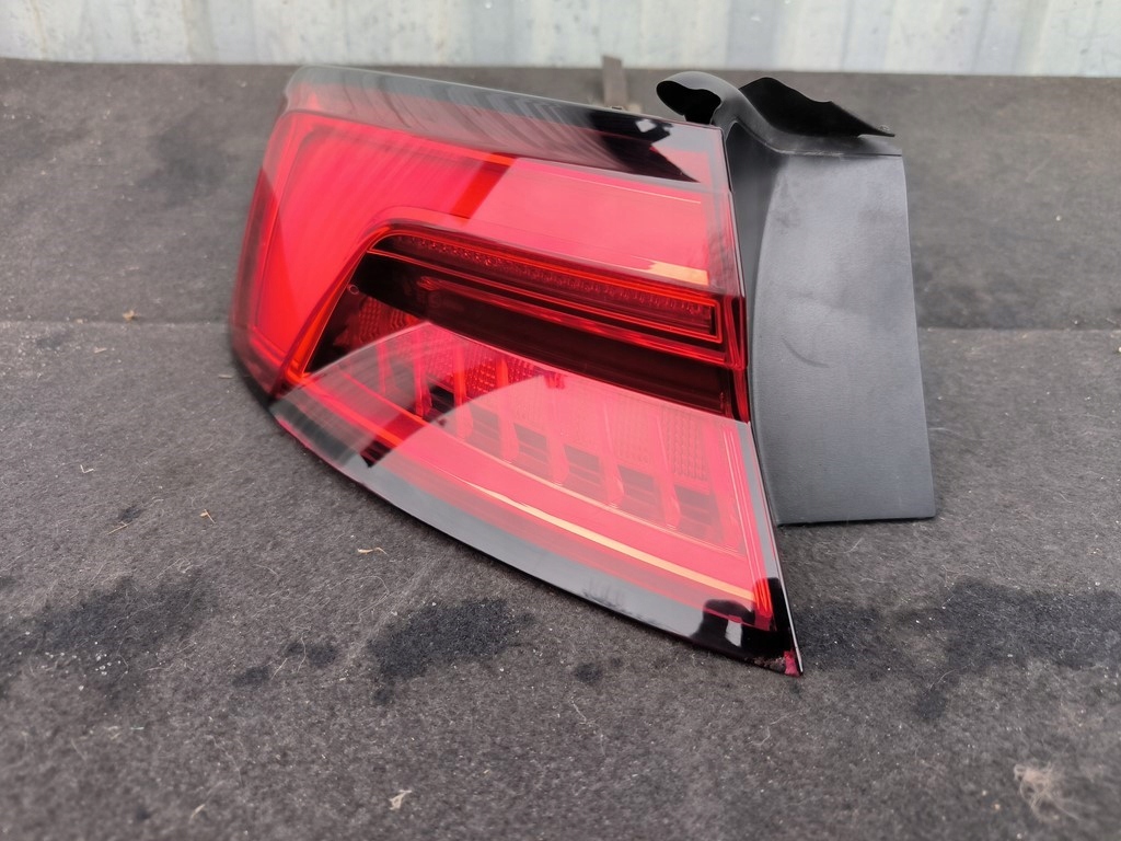 Audi A5 Rückleuchte 8W6945091D Rearlamp - Thumbnail 1