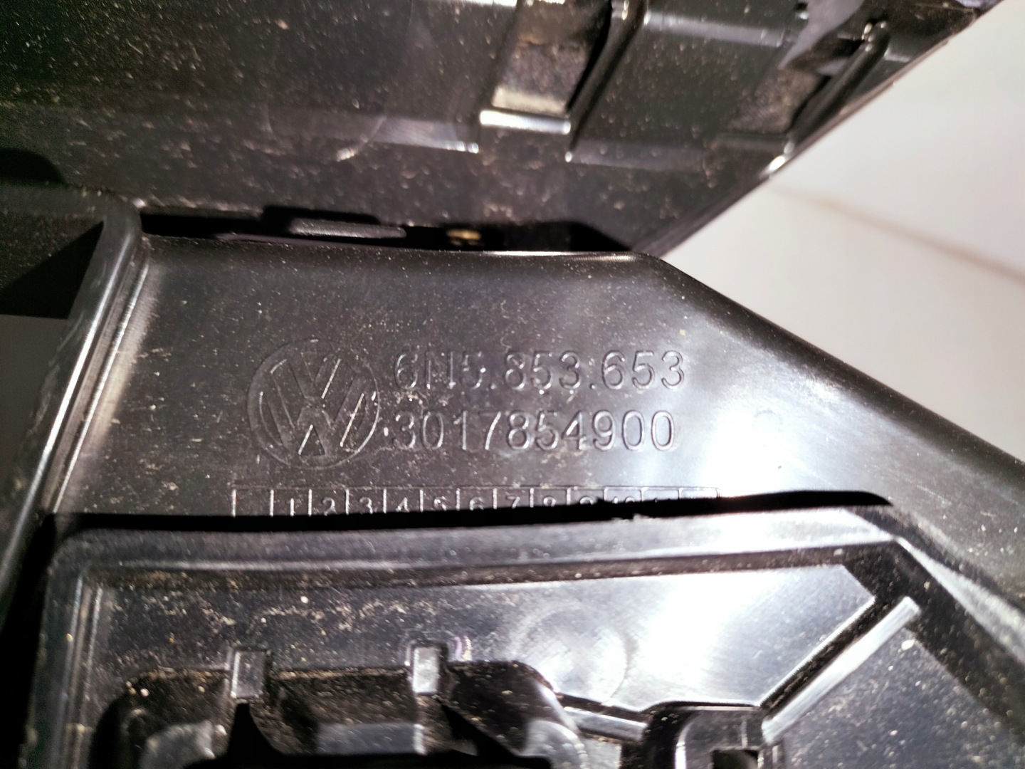 VW Polo V Kühlergrill FRONTGRILL Kühlergitter 6N5853653 - Thumbnail 8