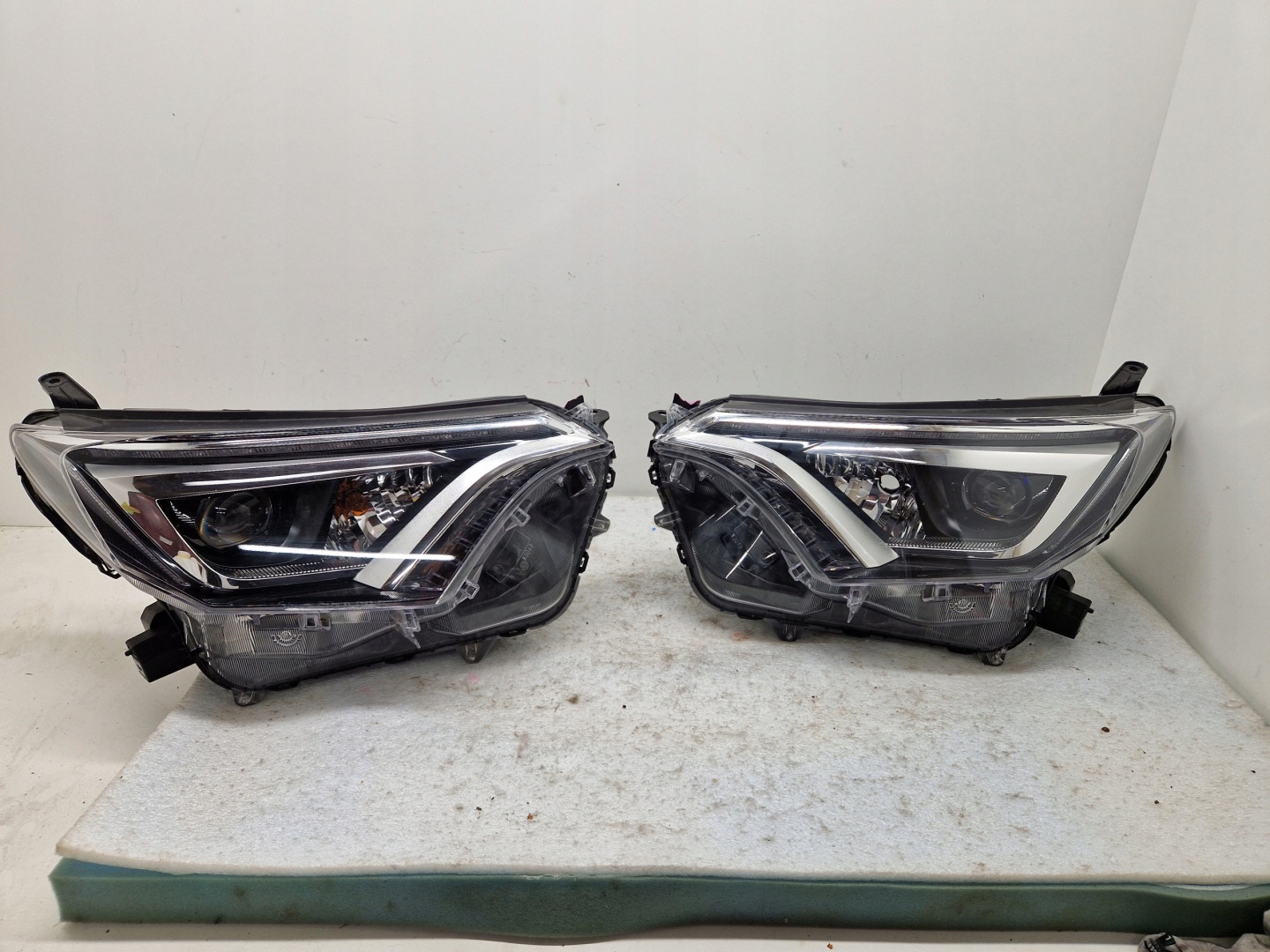 Frontscheinwerfer Toyota RAV4 XA5 Facelift LED Links Scheinwerfer Headlight - Thumbnail 1