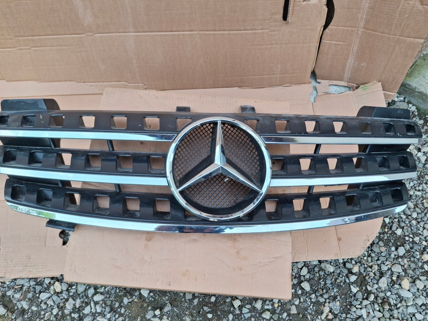 Mercedes-Benz M-Klasse W164 Kühlergrill FRONTGRILL Kühlergitter A1648880141 - Thumbnail 1