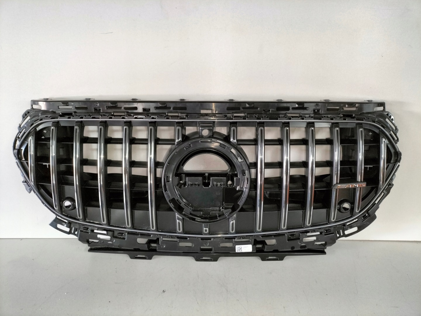 Mercedes-Benz E-Klasse W214 Kühlergrill FRONTGRILL Kühlergitter A2148806902 - Thumbnail 1