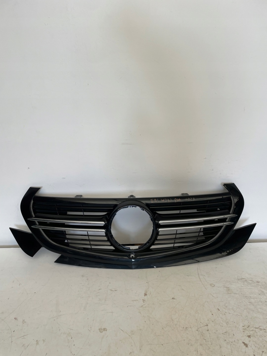 Mercedes-Benz EQC N293 Kühlergrill FRONTGRILL Kühlergitter A2938884100 - Thumbnail 1