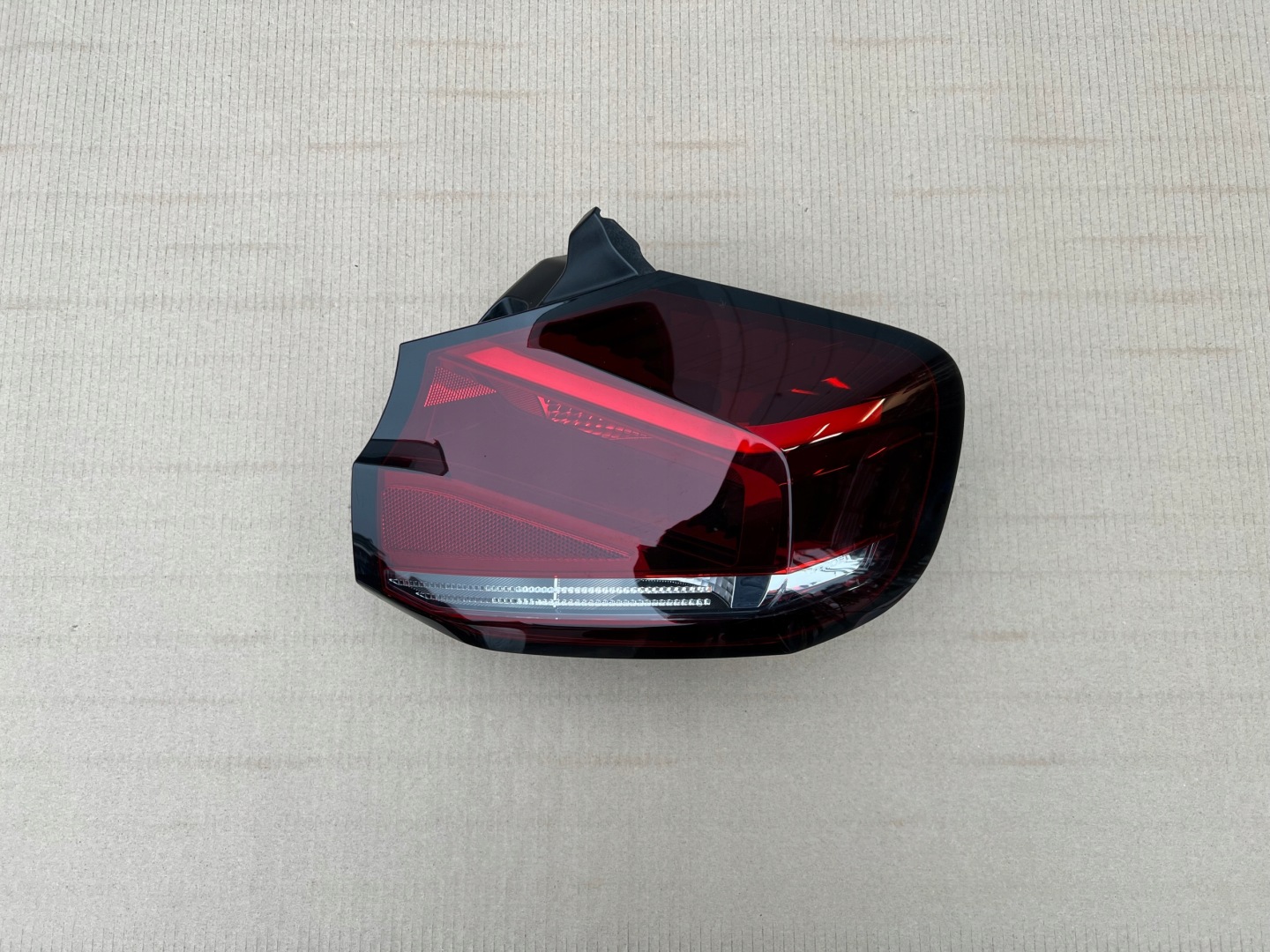 Citroen C4 Rückleuchte 9831100080 Rearlamp - Thumbnail 1