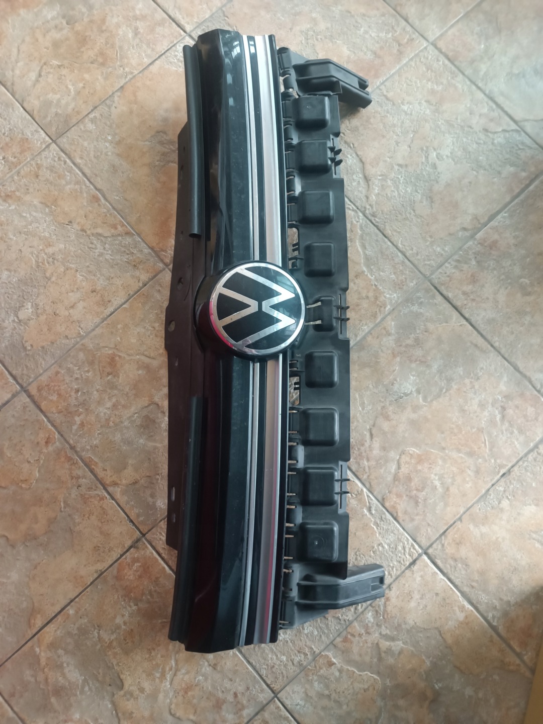 VW Caddy Kühlergrill FRONTGRILL Kühlergitter 2K7807231E - Thumbnail 1