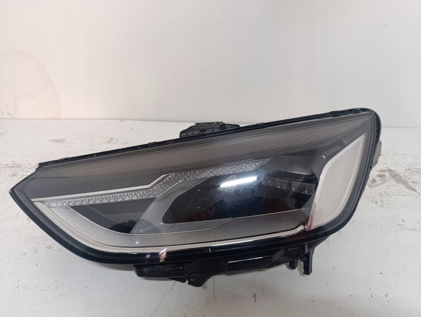 Frontscheinwerfer Audi A4 B9 8W0941011 Facelift LED Links Scheinwerfer Headlight - Thumbnail 1