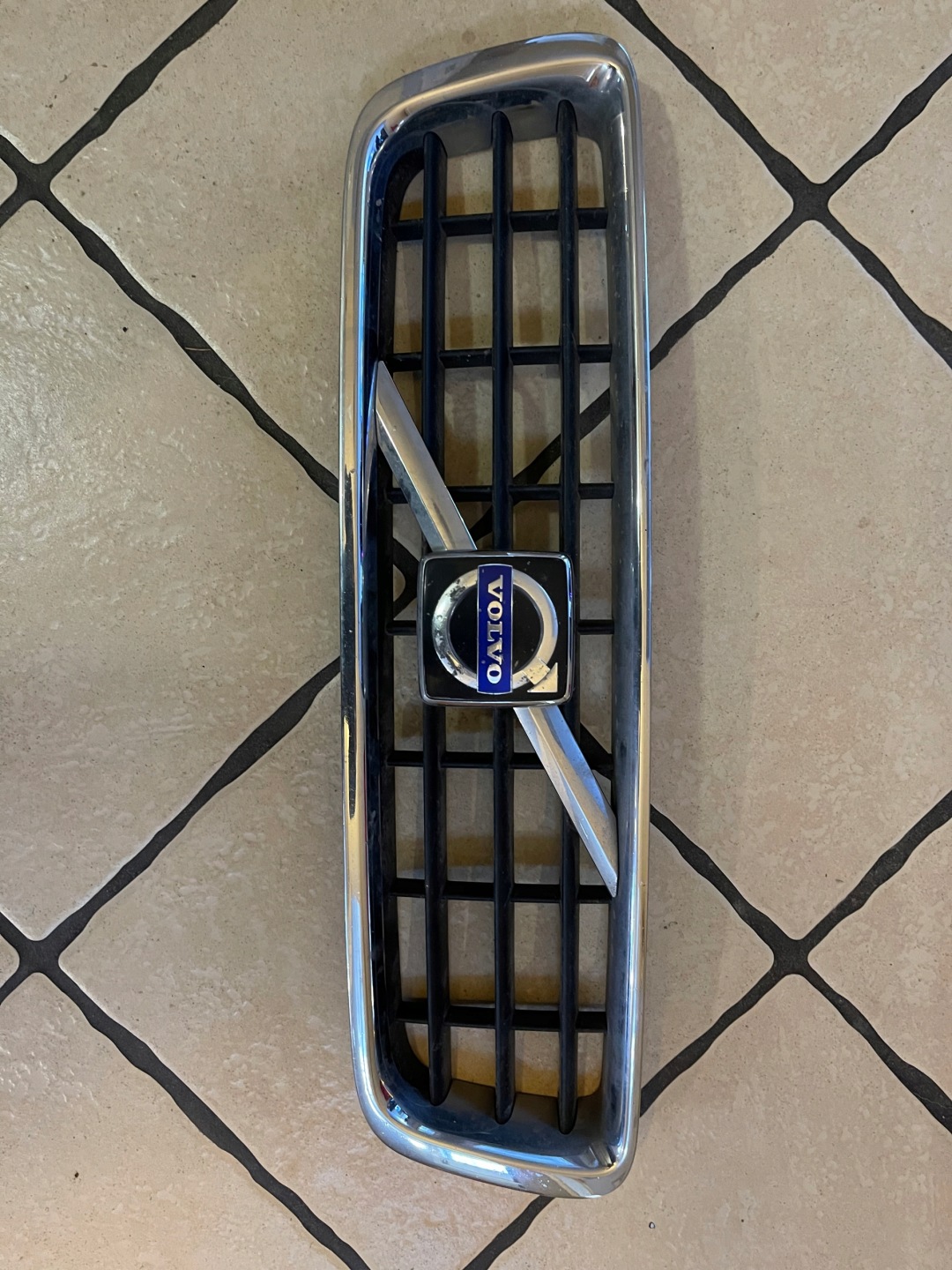 Volvo S60/V60 S60 Kühlergrill FRONTGRILL Kühlergitter - Thumbnail 1