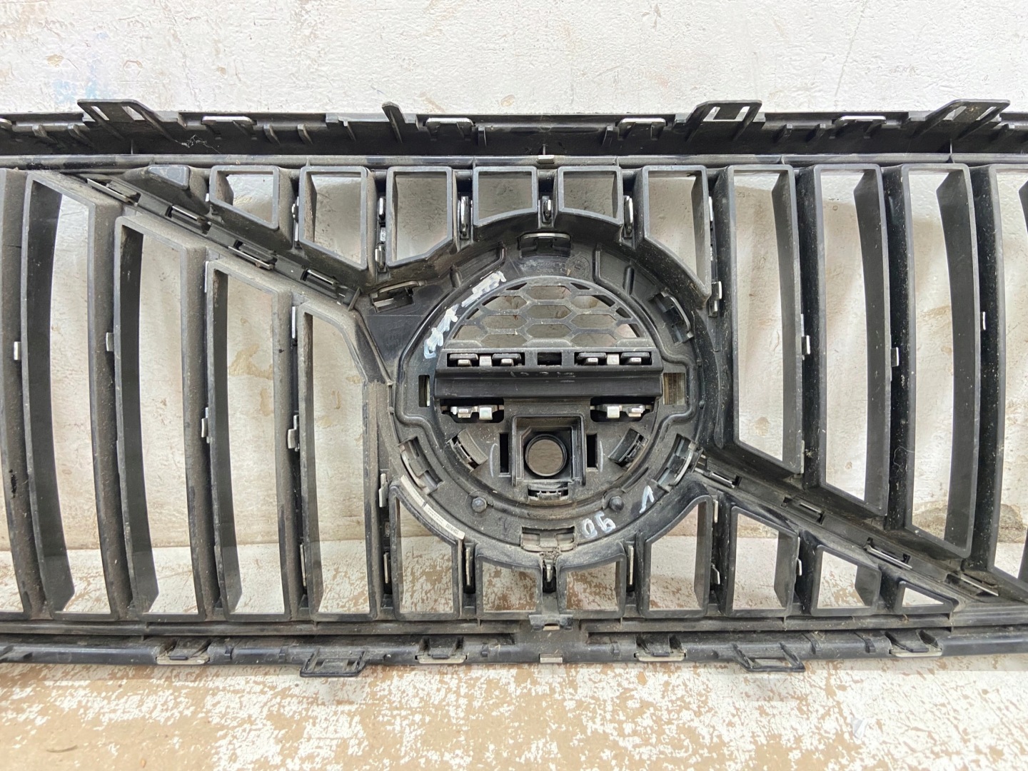 Volvo S90/V90 S90 Kühlergrill FRONTGRILL Kühlergitter 31425407 - Thumbnail 9