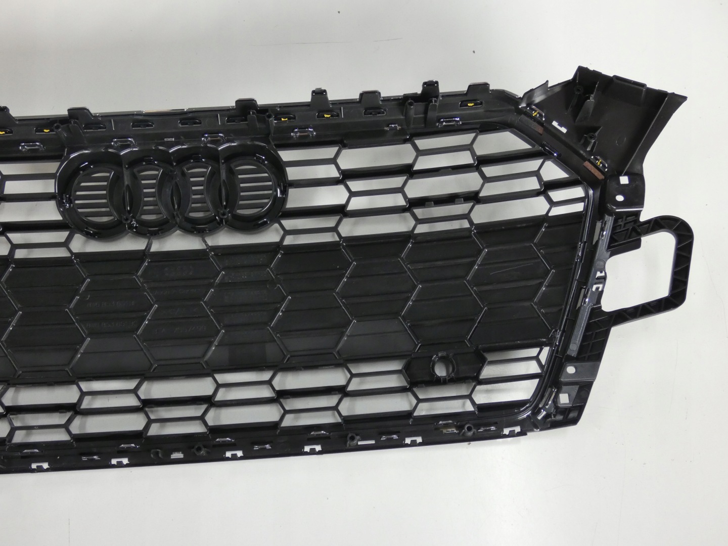 Audi 8W6 Kühlergrill FRONTGRILL Kühlergitter 8W6853651BE - Thumbnail 6