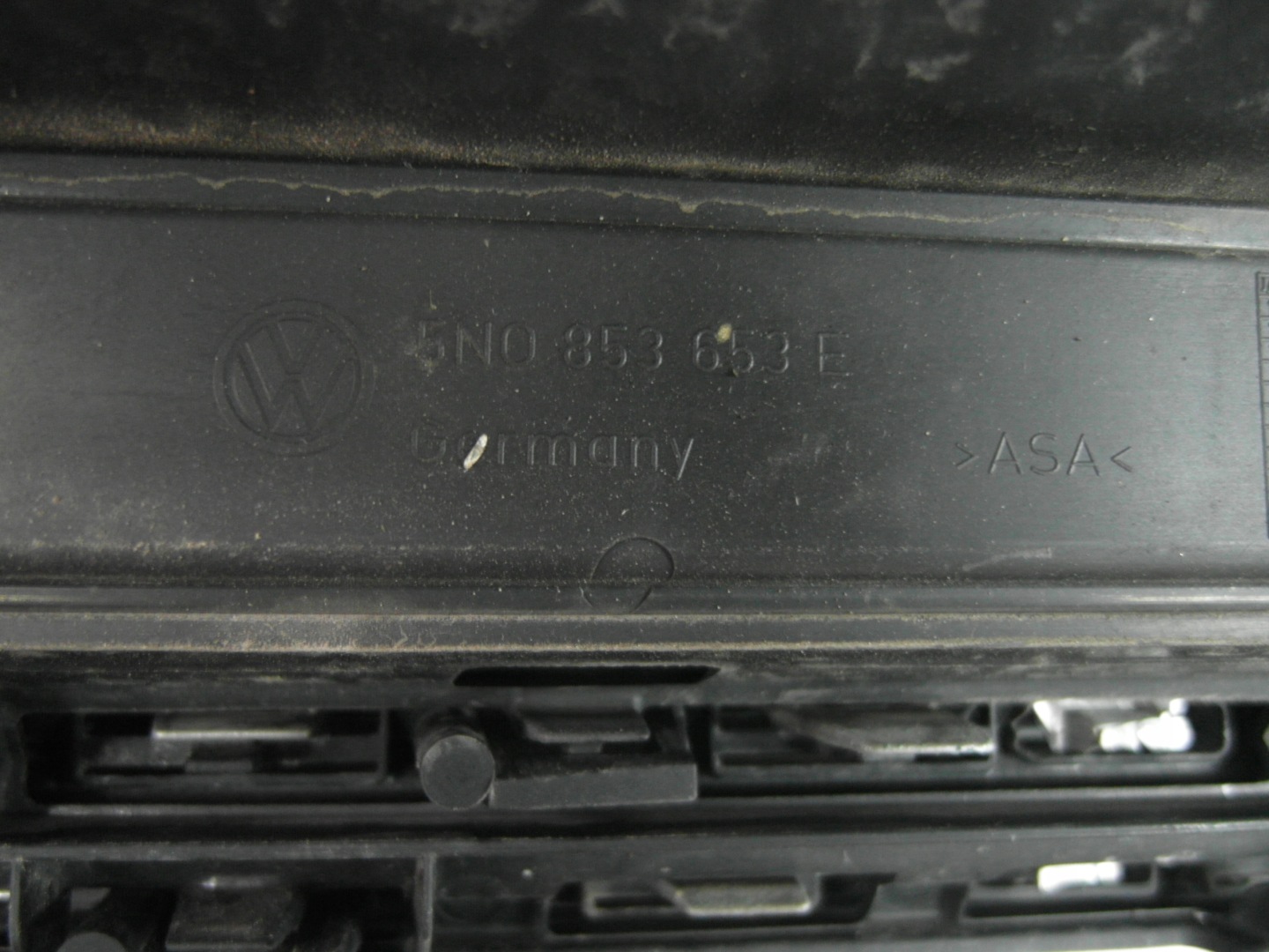 VW Tiguan Kühlergrill FRONTGRILL Kühlergitter 5N0853653E - Thumbnail 7