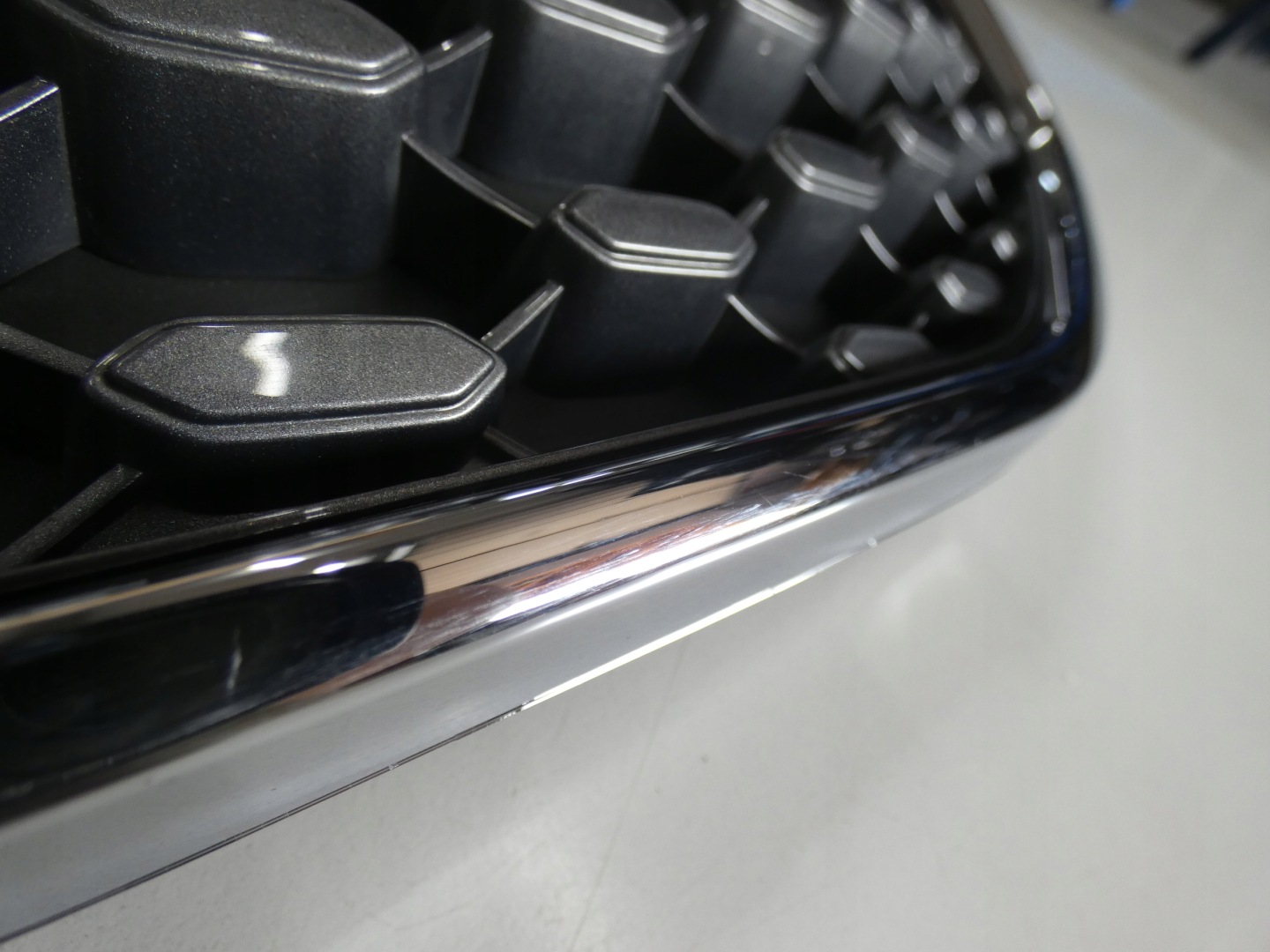 Ford Ka III KAF Mk3 Kühlergrill FRONTGRILL Kühlergitter - Thumbnail 8