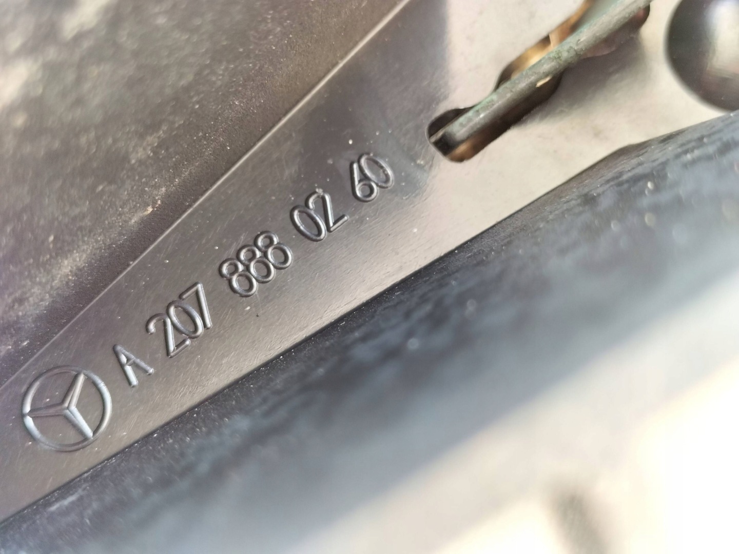 Mercedes-Benz E-Klasse W207 Kühlergrill FRONTGRILL Kühlergitter A2078880260 - Thumbnail 11