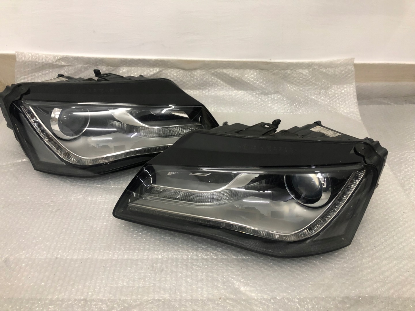 Frontscheinwerfer Audi A8 4H0941004 Xenon Links Scheinwerfer Headlight - Thumbnail 1