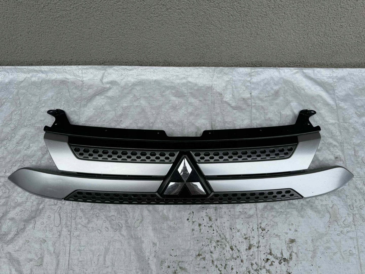 Mitsubishi Outlander CU0W Kühlergrill FRONTGRILL Kühlergitter - Thumbnail 1