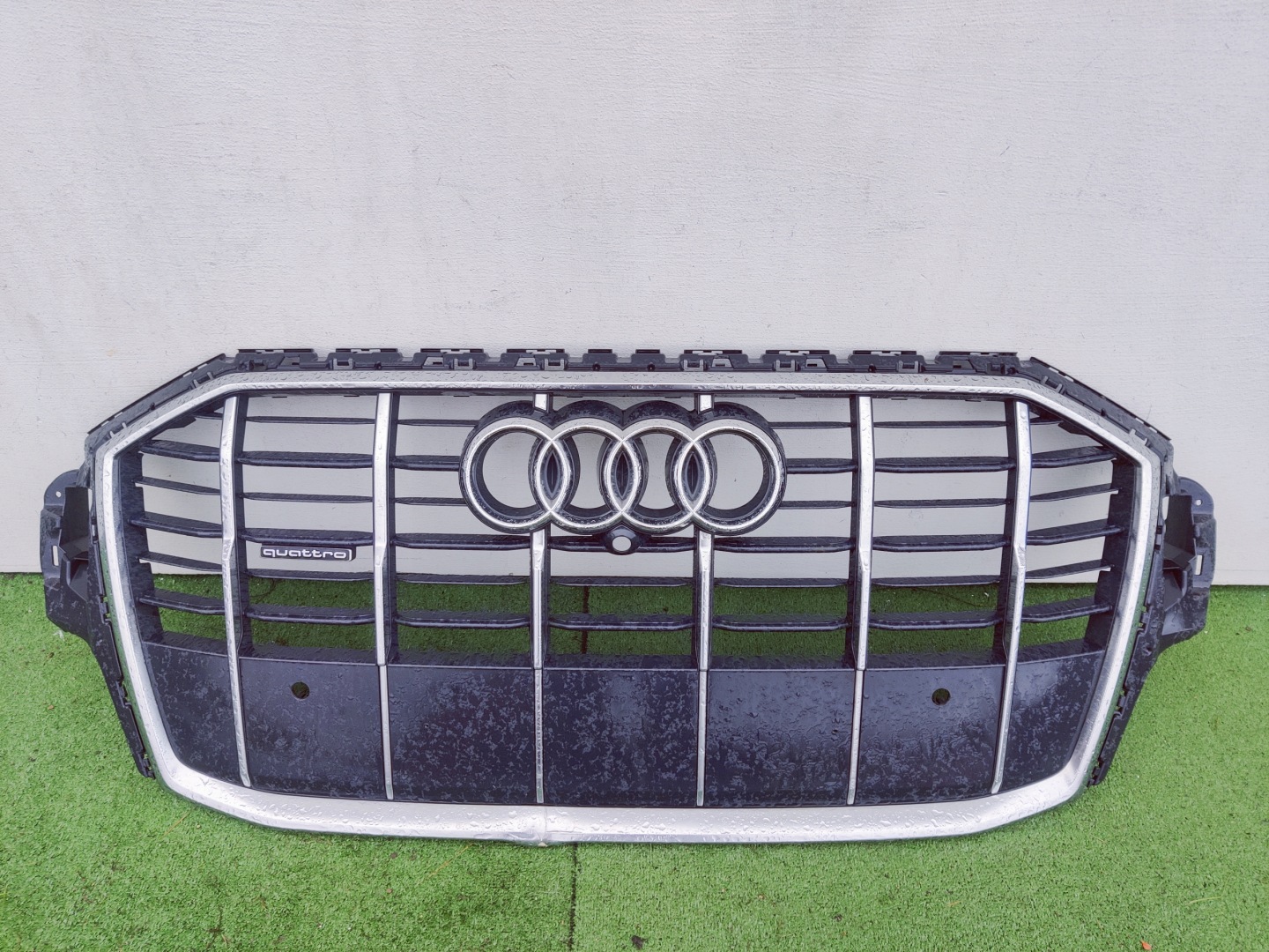 Audi Q7 Kühlergrill FRONTGRILL Kühlergitter 4M0853651AJ - Thumbnail 1