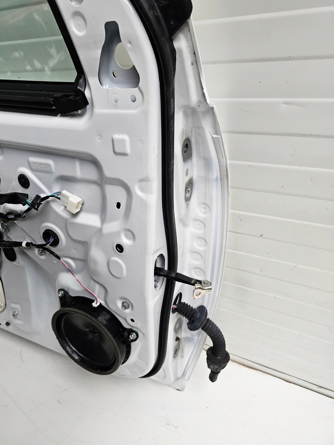Toyota Yaris I P1 Tür Vorne Links Door Porta Porte - Thumbnail 11