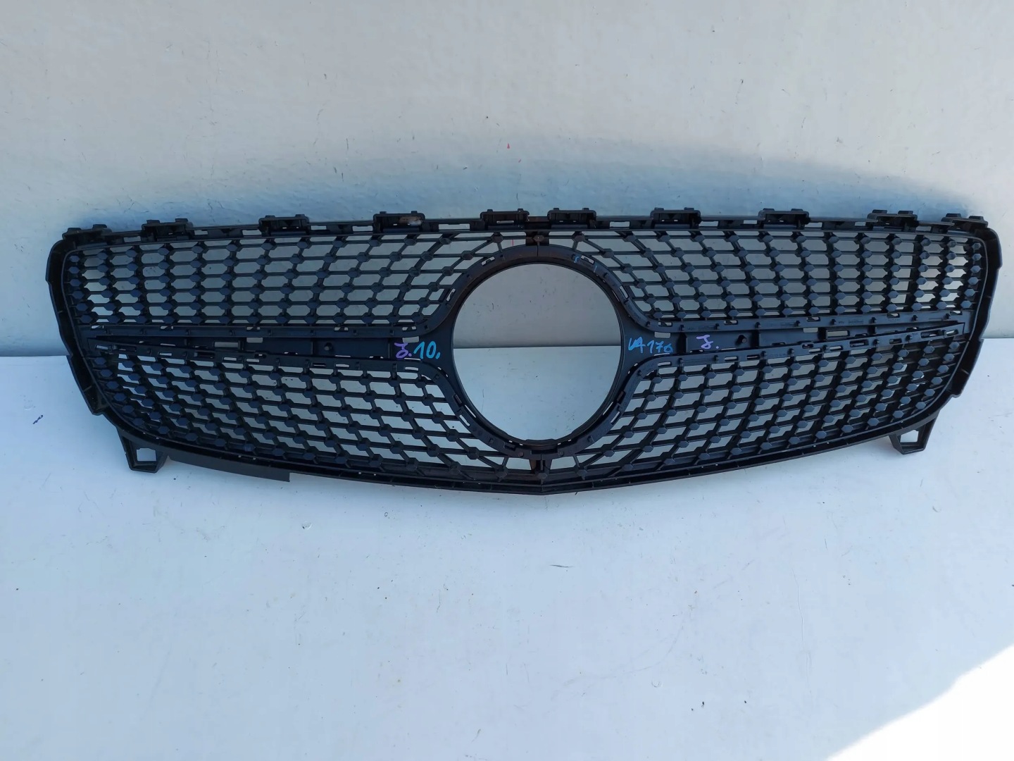 Mercedes-Benz A-Klasse W176 Kühlergrill FRONTGRILL Kühlergitter A1768881760 - Thumbnail 11