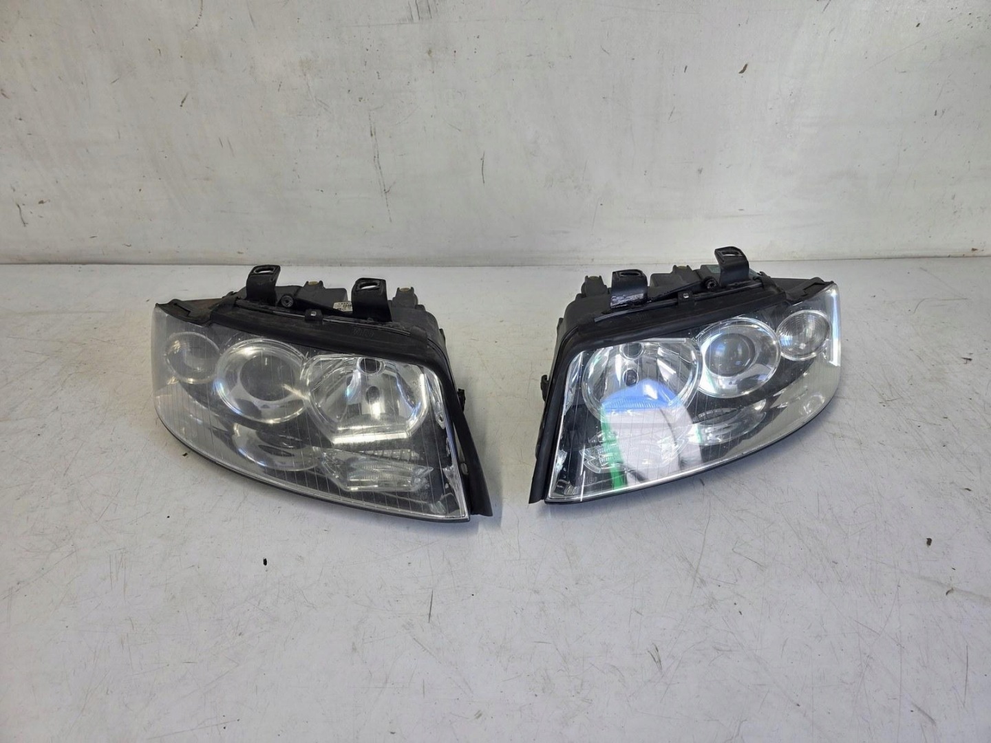 Frontscheinwerfer Audi A4 B6 8E0941003F LED Links Scheinwerfer Headlight - Thumbnail 1