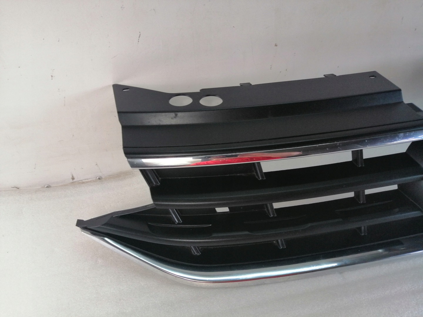 VW Tiguan Kühlergrill FRONTGRILL Kühlergitter 5NA853659 - Thumbnail 7