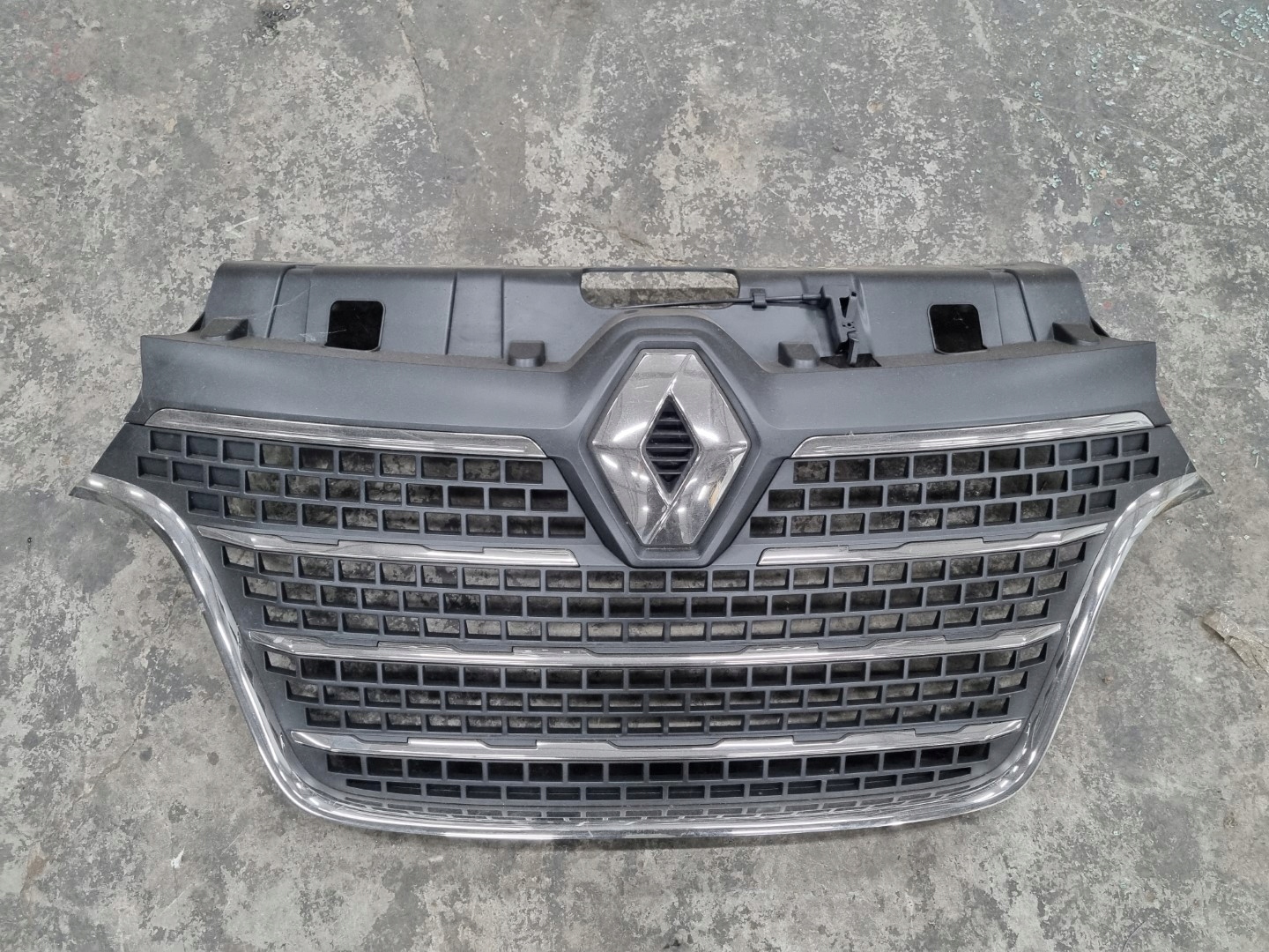Renault Master II Kühlergrill FRONTGRILL Kühlergitter - Image 1