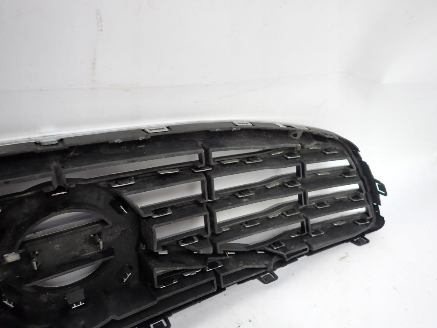 Volvo S70/V70/XC70 V70 Kühlergrill FRONTGRILL Kühlergitter 31383596MI - Thumbnail 9