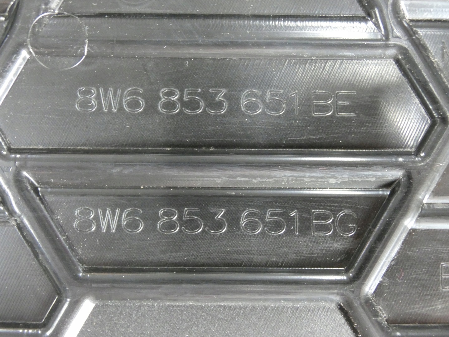 Audi 8W6 Kühlergrill FRONTGRILL Kühlergitter 8W6853651BE - Thumbnail 7