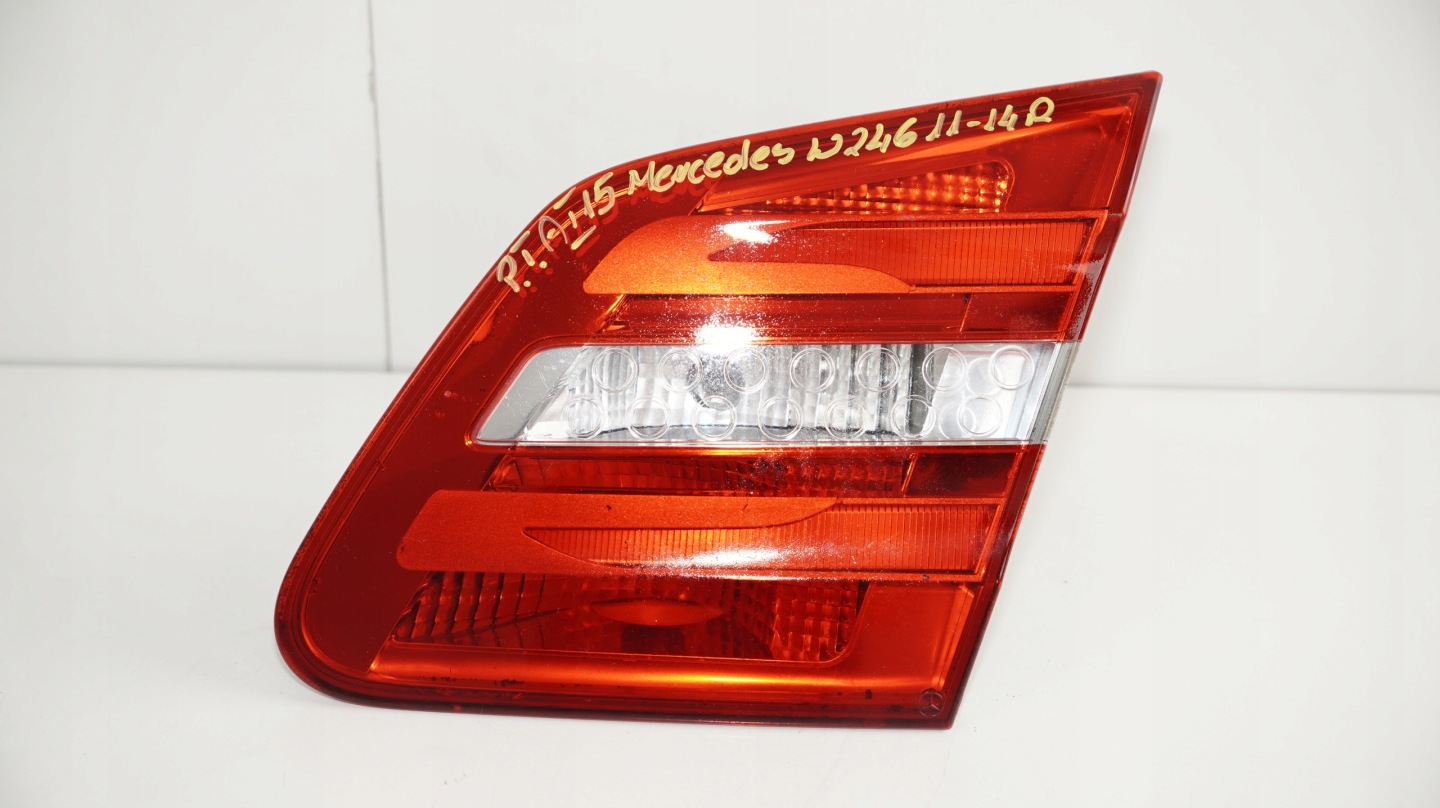 Mercedes-Benz B-Klasse W246 Rückleuchte Rearlamp - Thumbnail 1