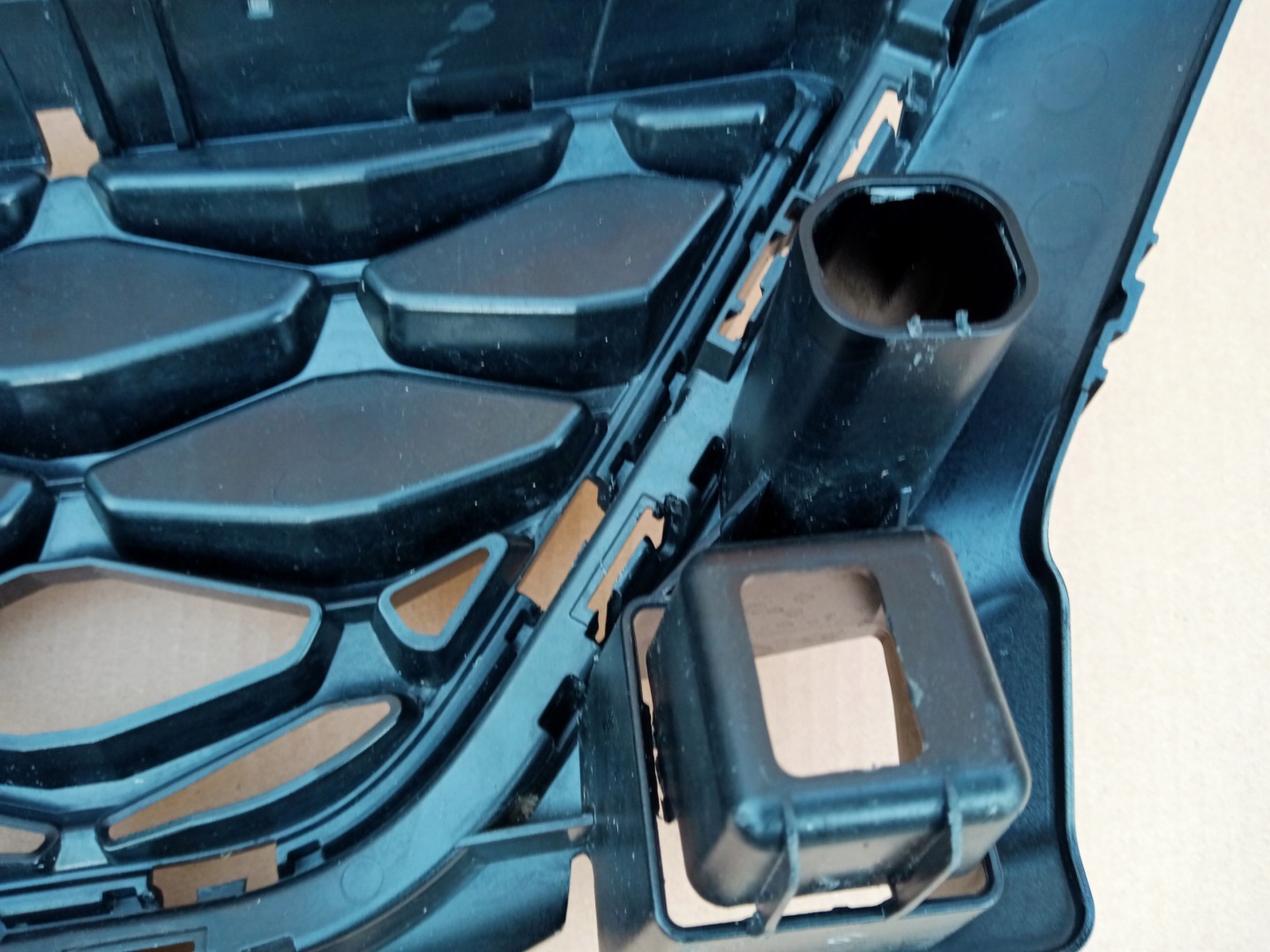 SEAT Ateca 575 Kühlergrill FRONTGRILL Kühlergitter 575853654G - Thumbnail 10