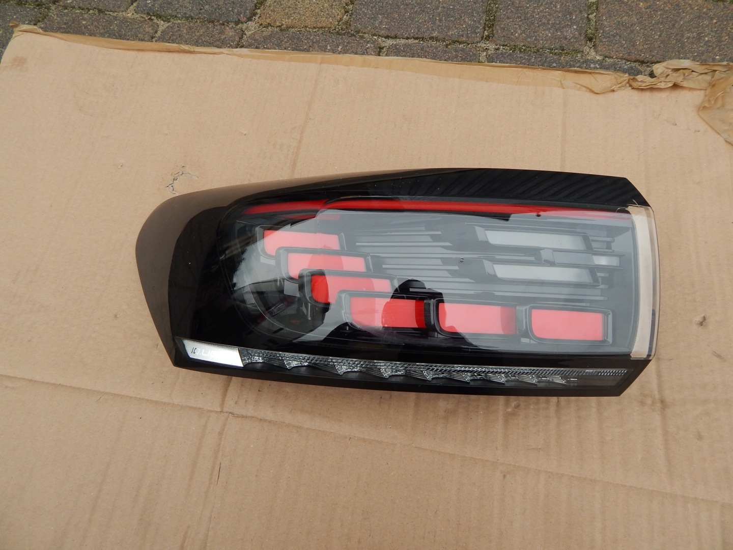 VW ID.4 E2 Rückleuchte Rearlamp - Thumbnail 1