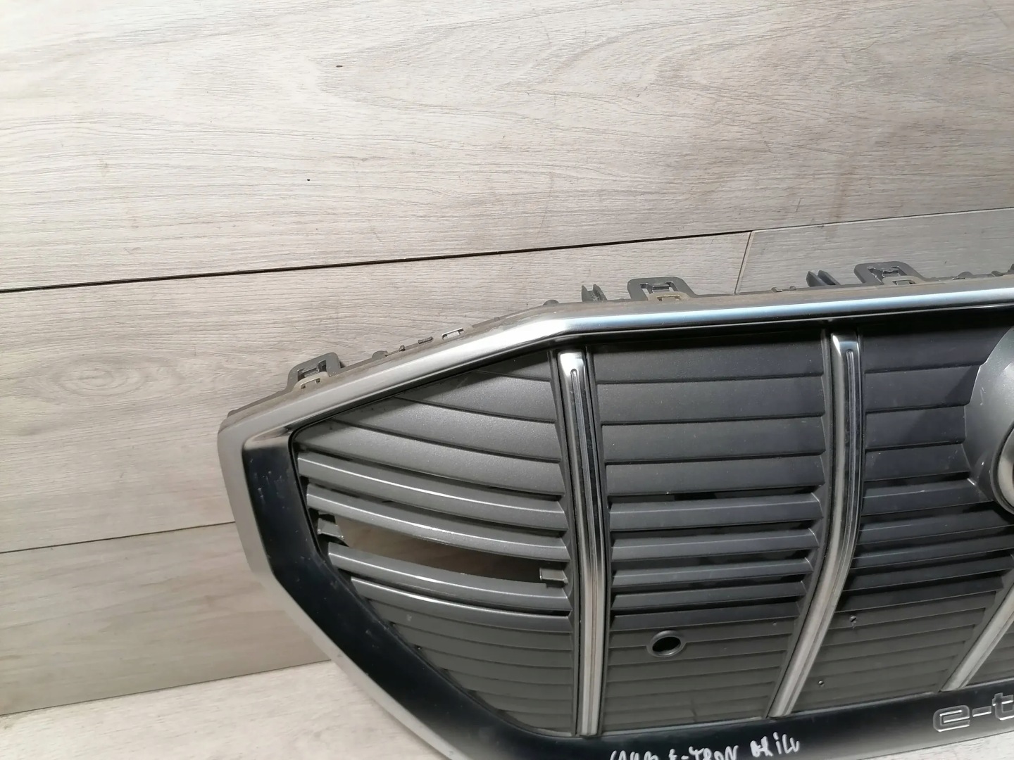 Audi e-tron Kühlergrill FRONTGRILL Kühlergitter 4KE853651 - Thumbnail 12