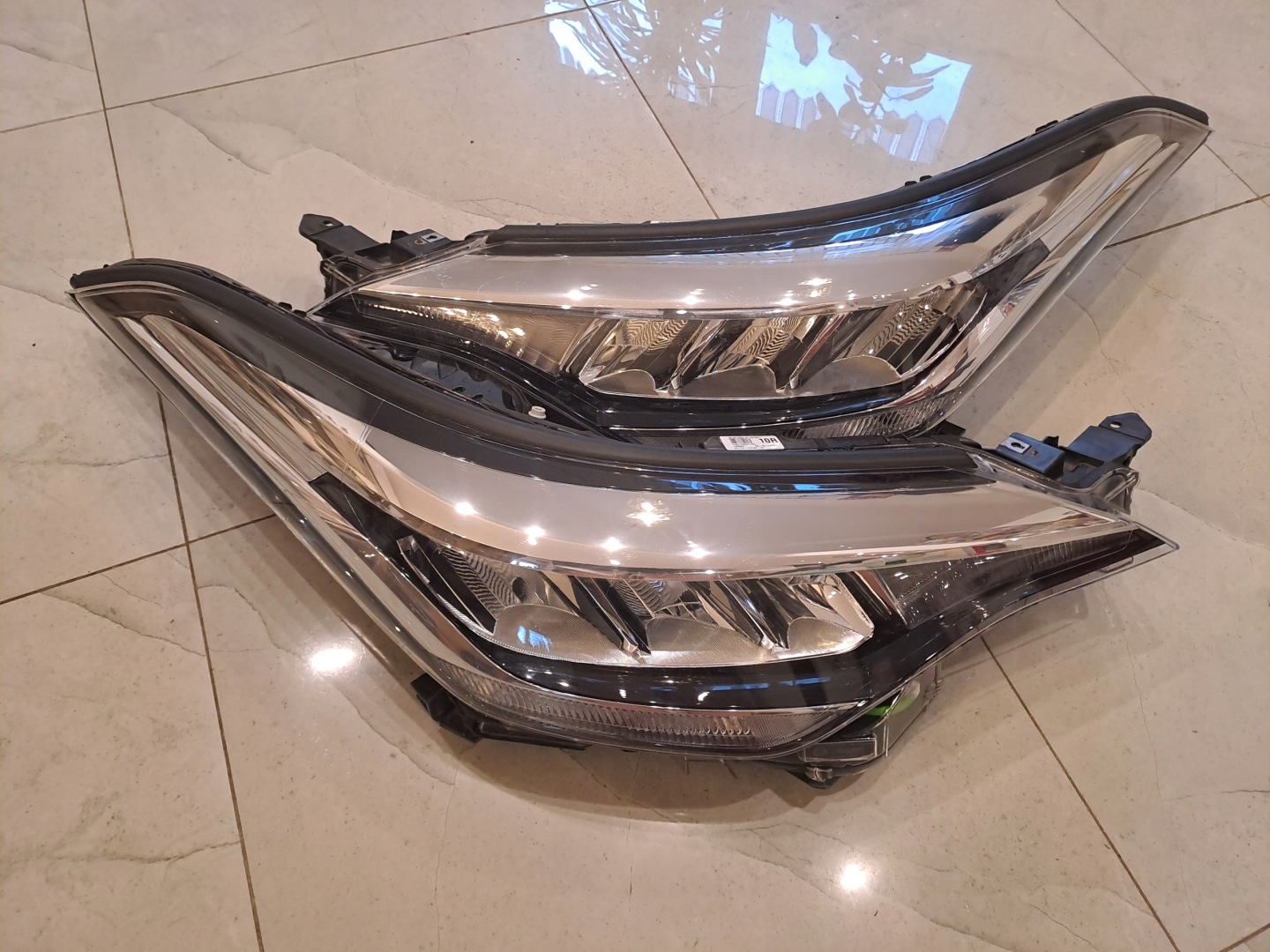 Frontscheinwerfer Toyota C-HR X20 81110F41800 LED Links Scheinwerfer Headlight - Thumbnail 1
