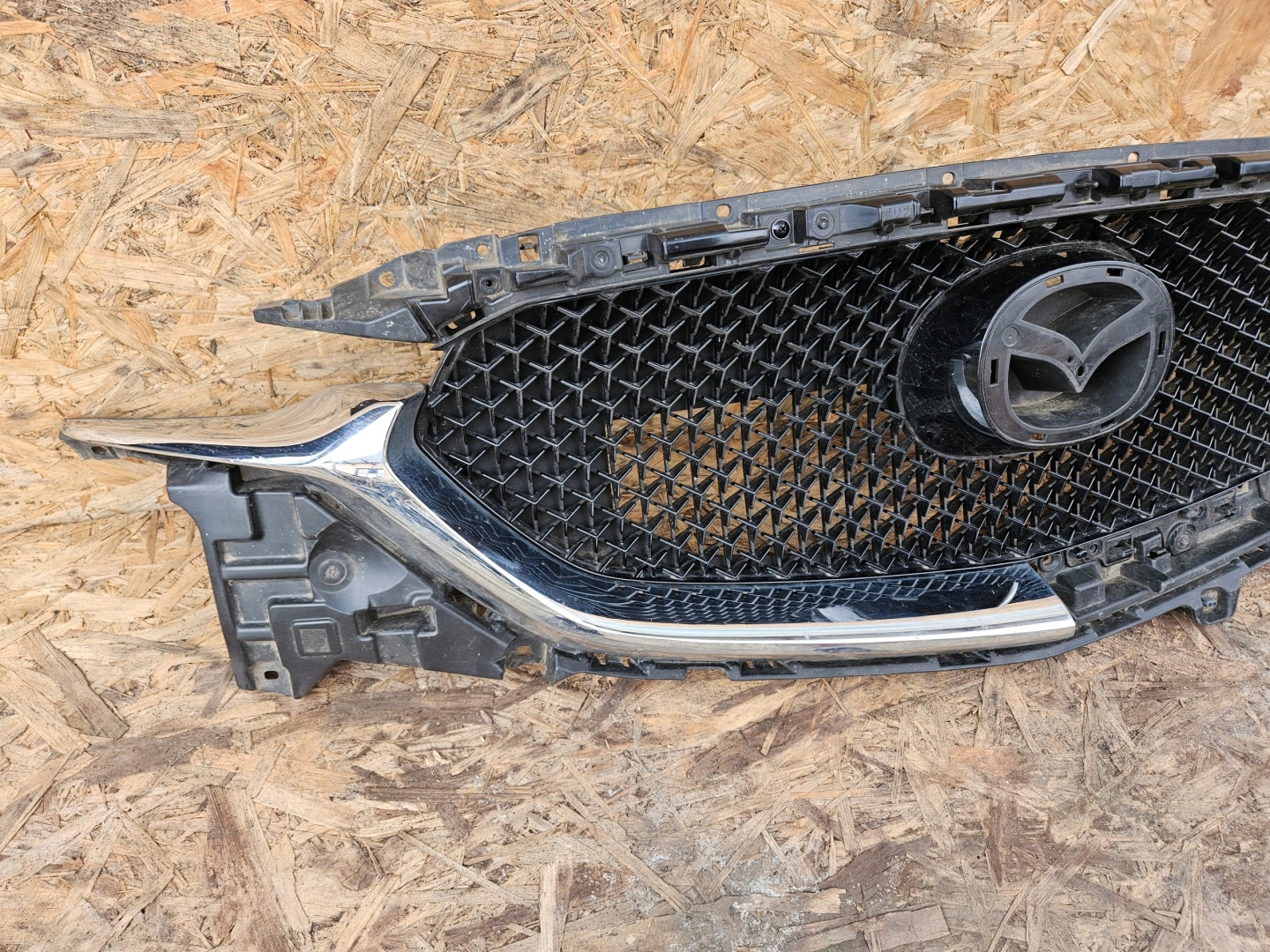 Mazda CX-5 KF Kühlergrill FRONTGRILL Kühlergitter KB8B50712 - Thumbnail 3