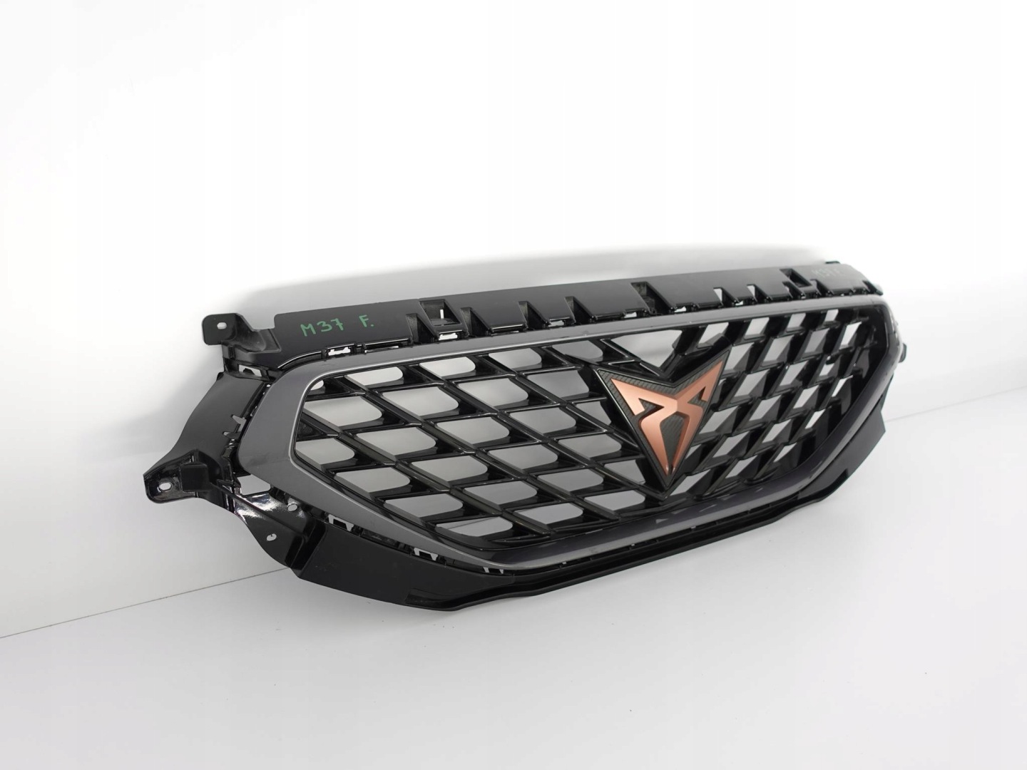 SEAT Formentor KM Kühlergrill FRONTGRILL Kühlergitter 5FF853651C - Thumbnail 2