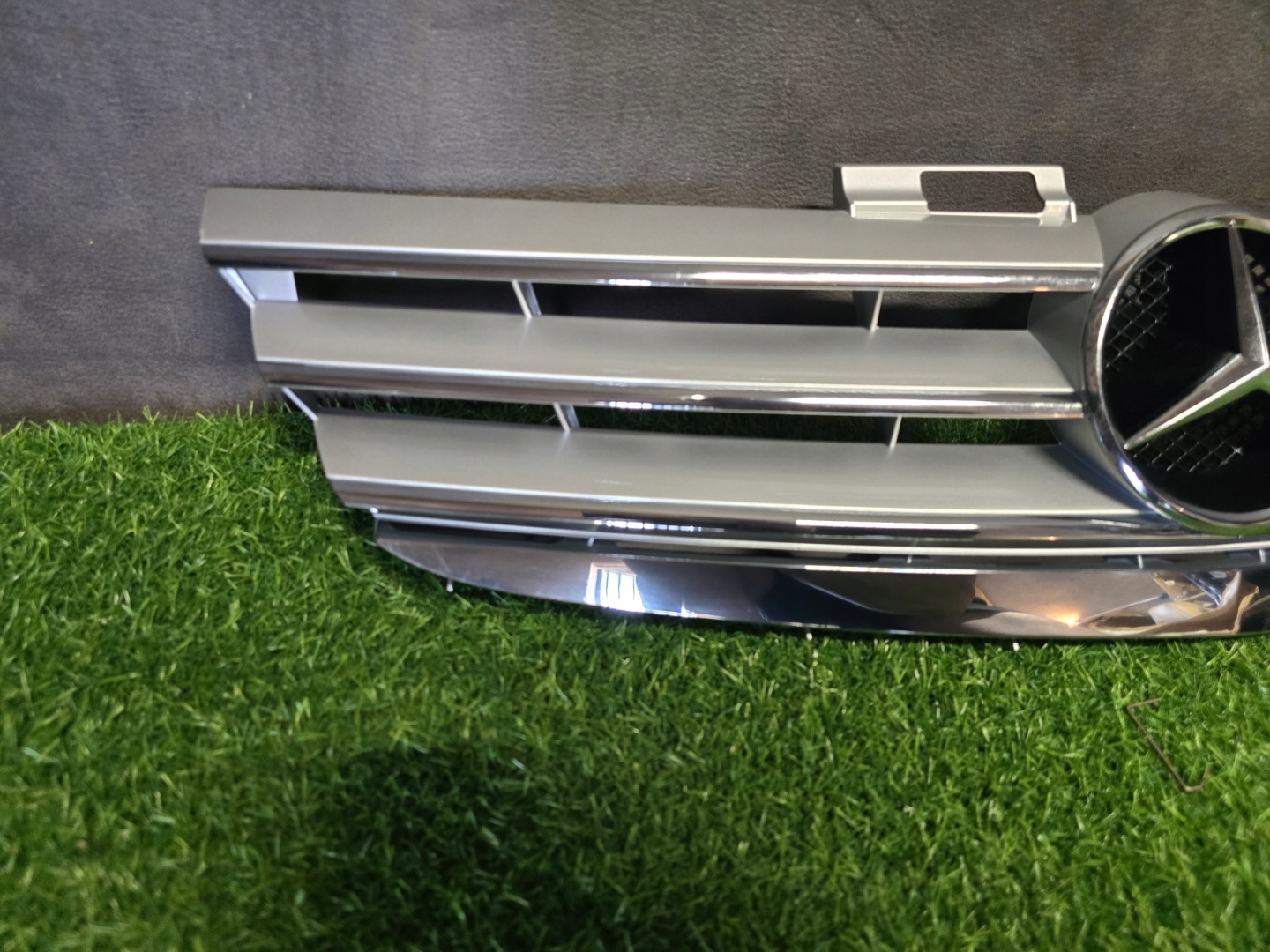 Mercedes-Benz A-Klasse W169 Kühlergrill FRONTGRILL Kühlergitter A1698800583 - Thumbnail 4