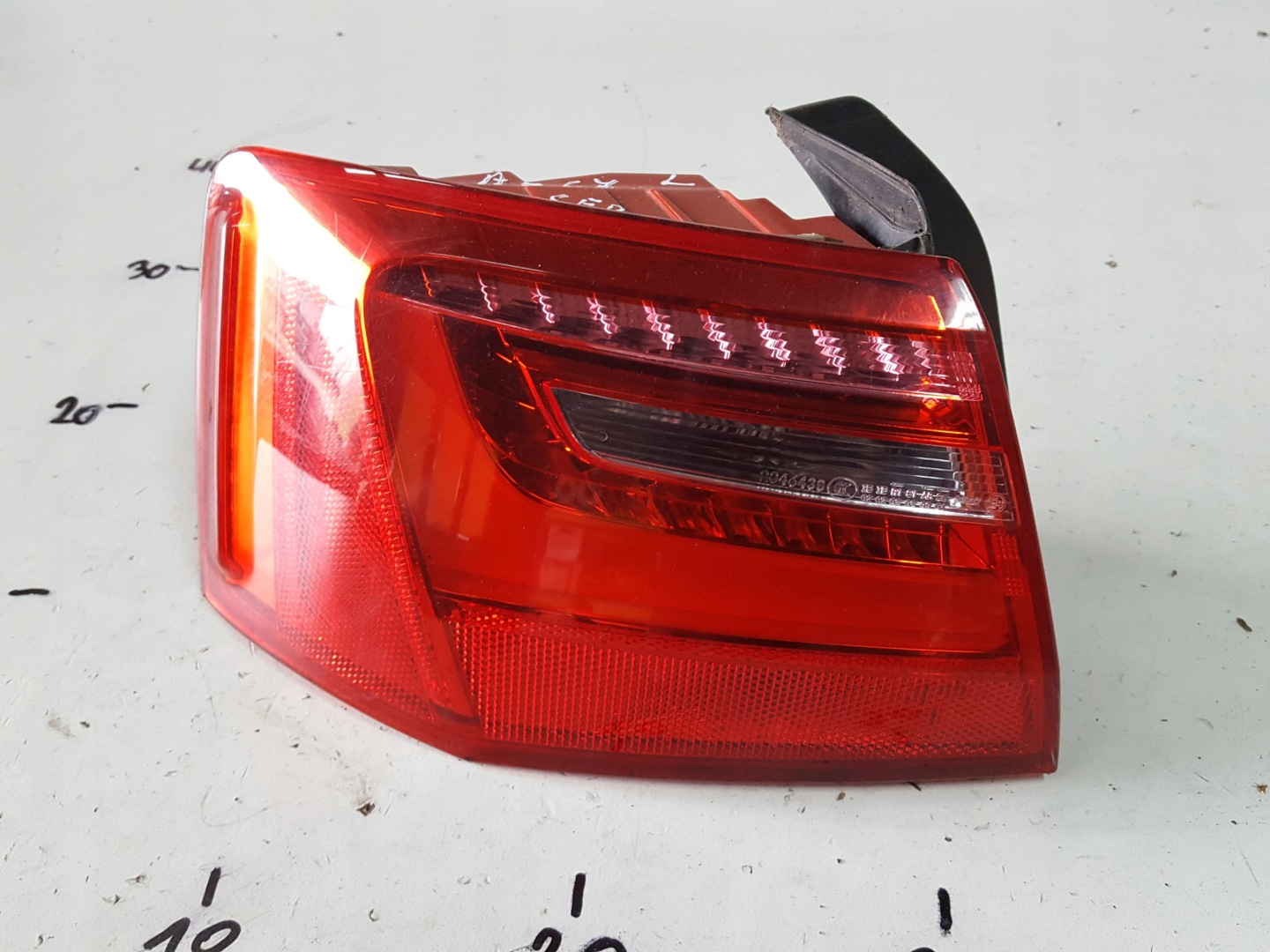 Audi A6 Rückleuchte 4G5945095A Rearlamp - Thumbnail 1