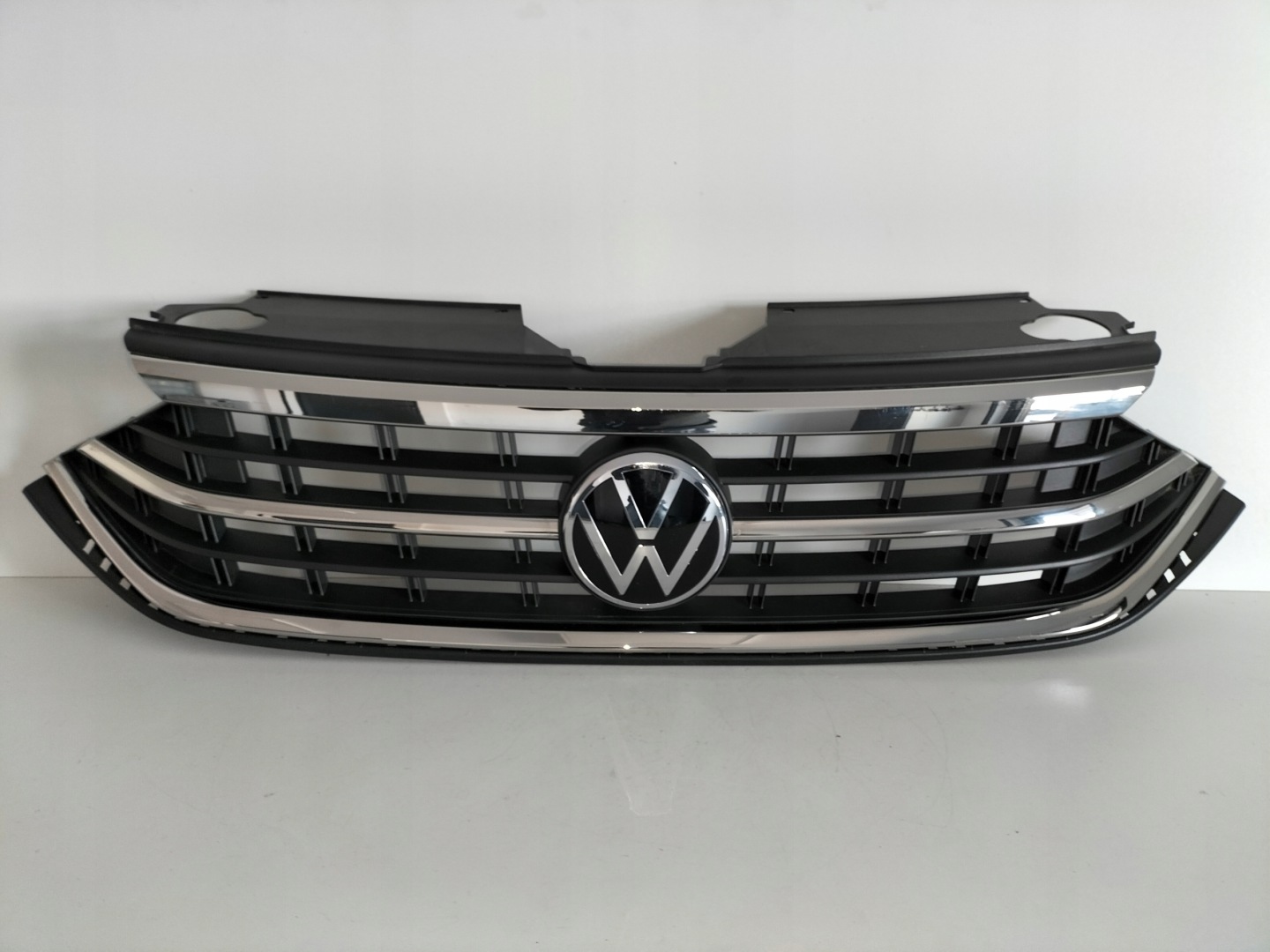 VW Polo V Kühlergrill FRONTGRILL Kühlergitter 6N5853653A - Thumbnail 1