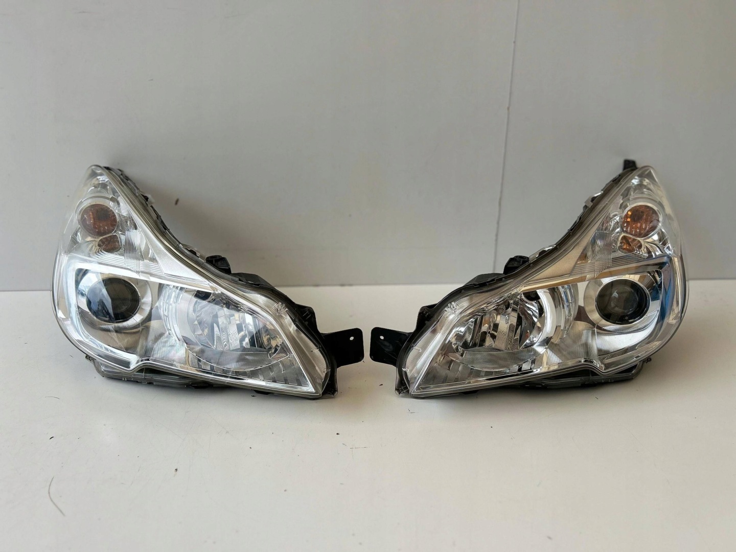 Frontscheinwerfer Subaru Outback BM Xenon Links Scheinwerfer Headlight - Thumbnail 1