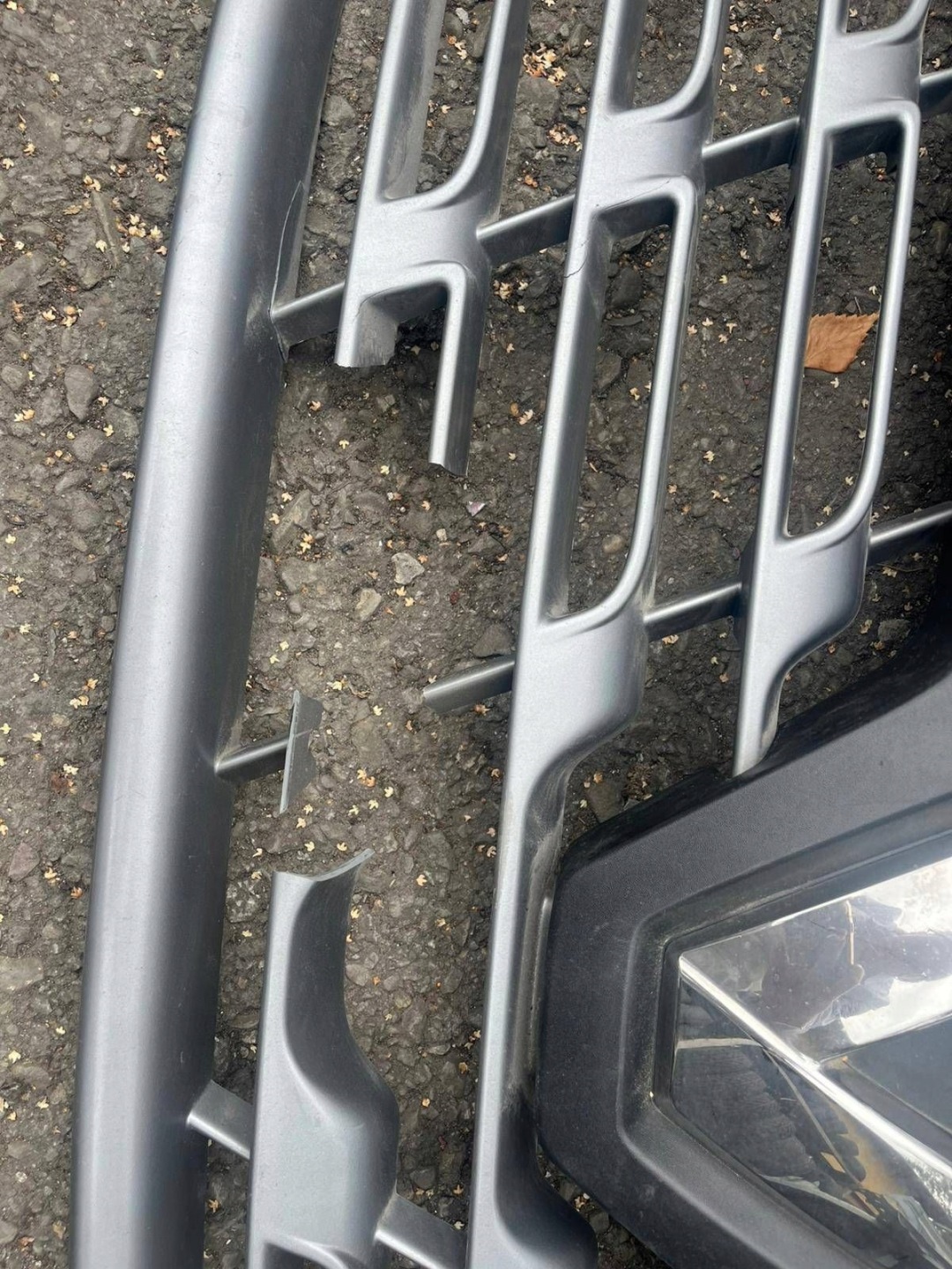 Renault Master II Kühlergrill FRONTGRILL Kühlergitter 623102803R - Thumbnail 4