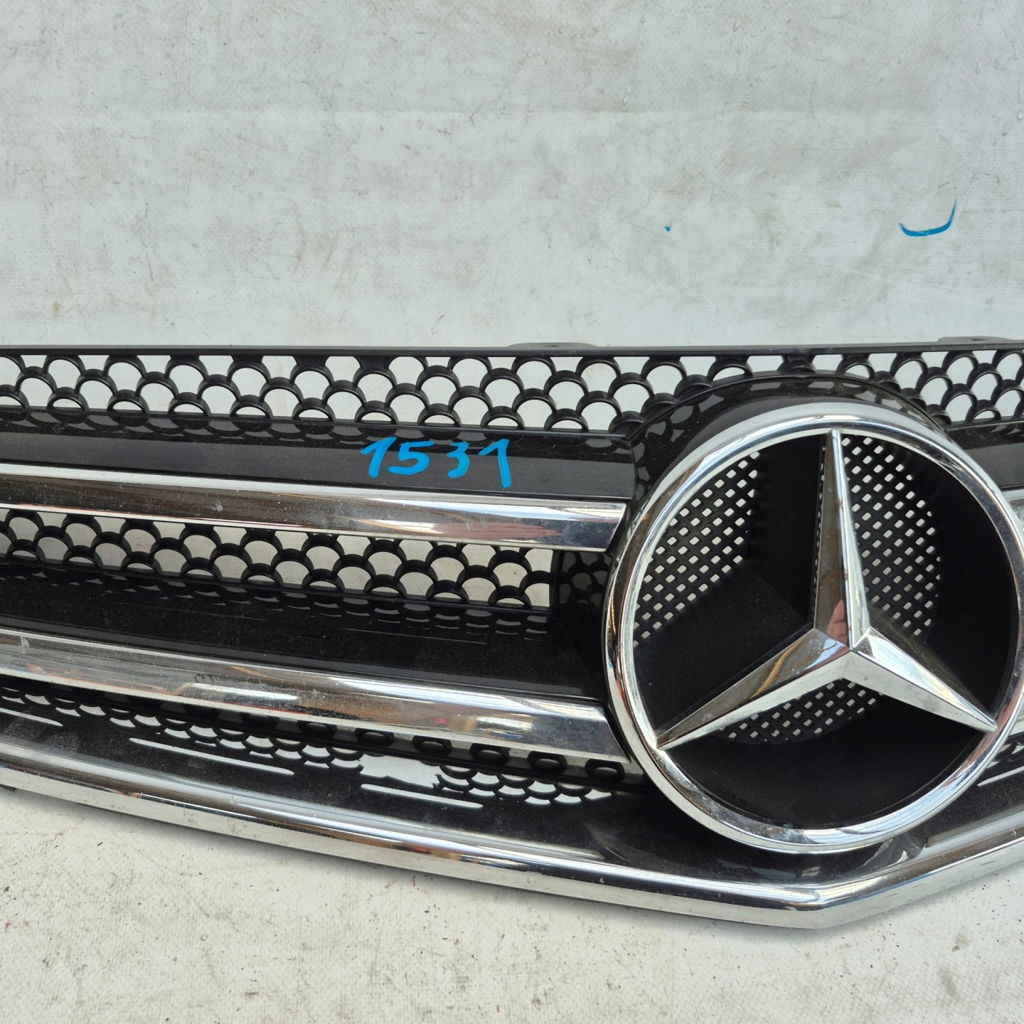 Mercedes-Benz C-Klasse W204 Kühlergrill FRONTGRILL Kühlergitter A2048801083 - Thumbnail 3