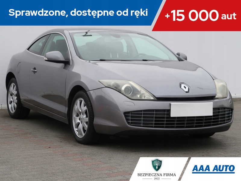 Renault Laguna III Hatchback 2.0 dCi 150KM 2009