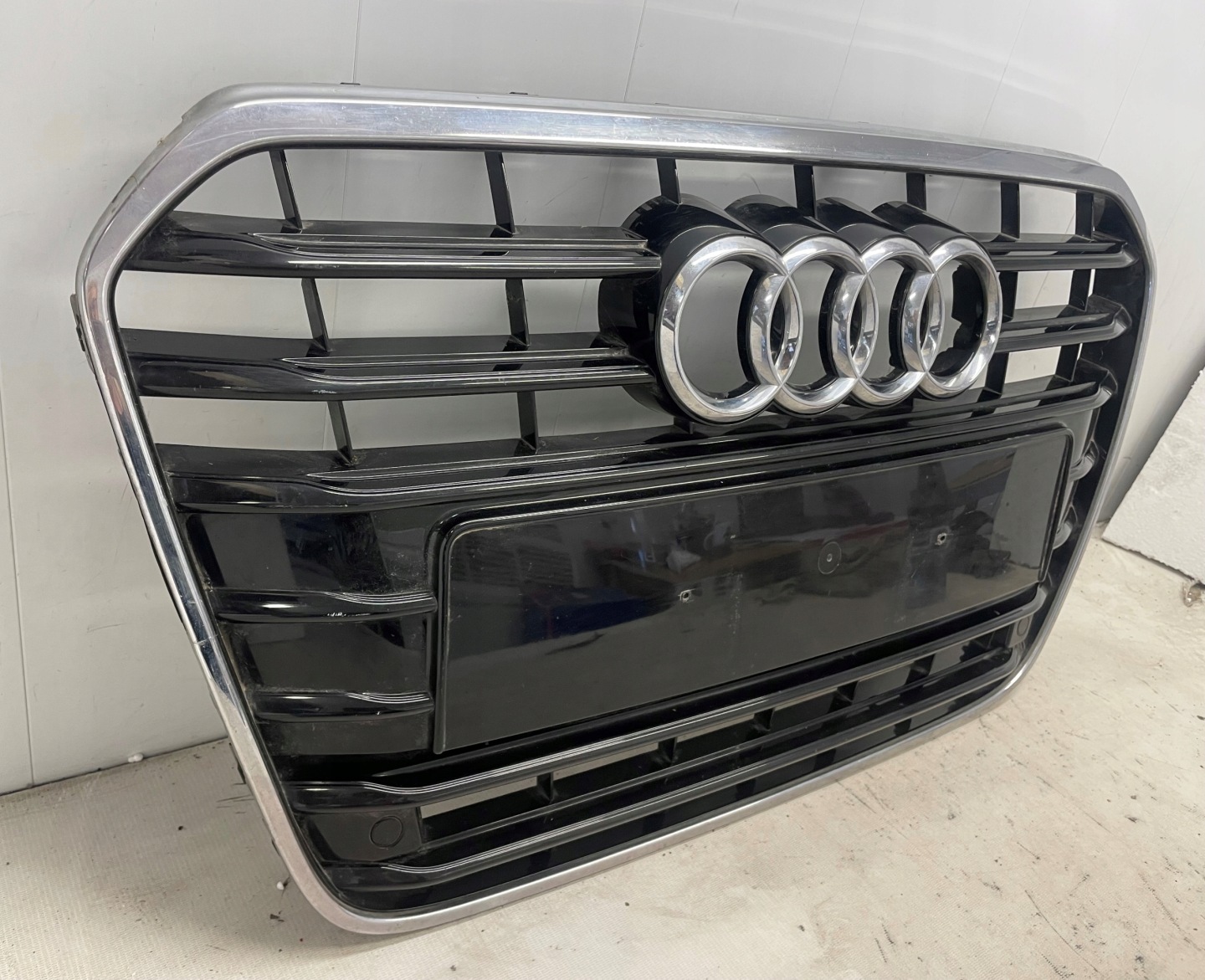 Audi A6 Kühlergrill FRONTGRILL Kühlergitter 4G0853653 - Thumbnail 3