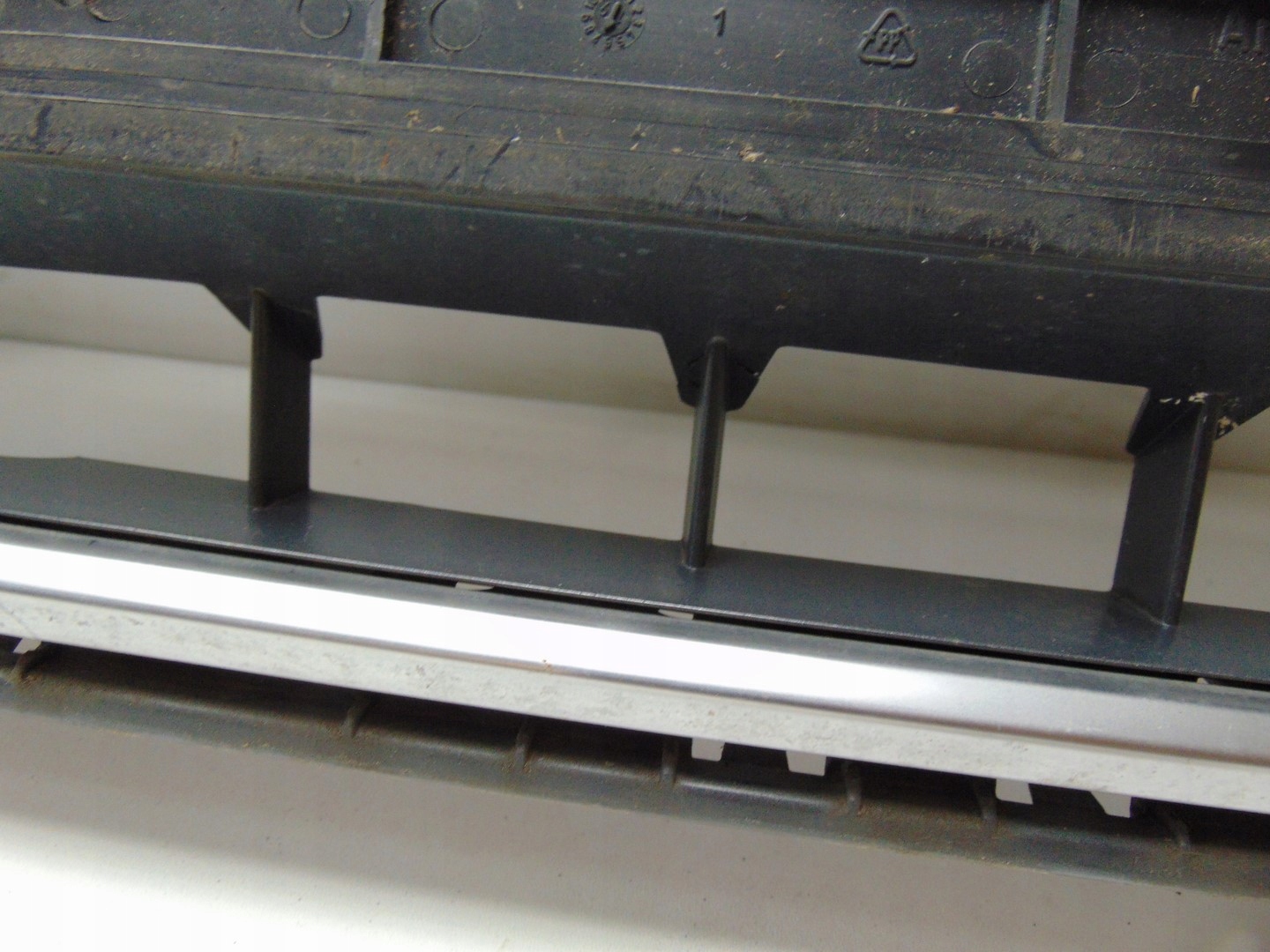 Audi Q3 Kühlergrill FRONTGRILL Kühlergitter 8U0853653M - Thumbnail 11