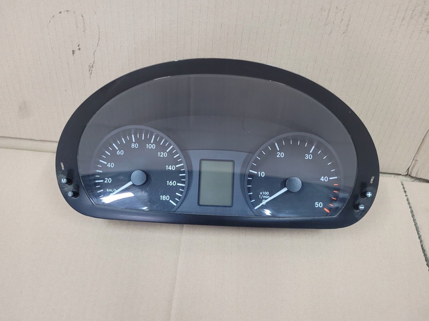 Mercedes-Benz Sprinter W910 A9069007703 Screen Kombiinstrument Tacho - Thumbnail 1