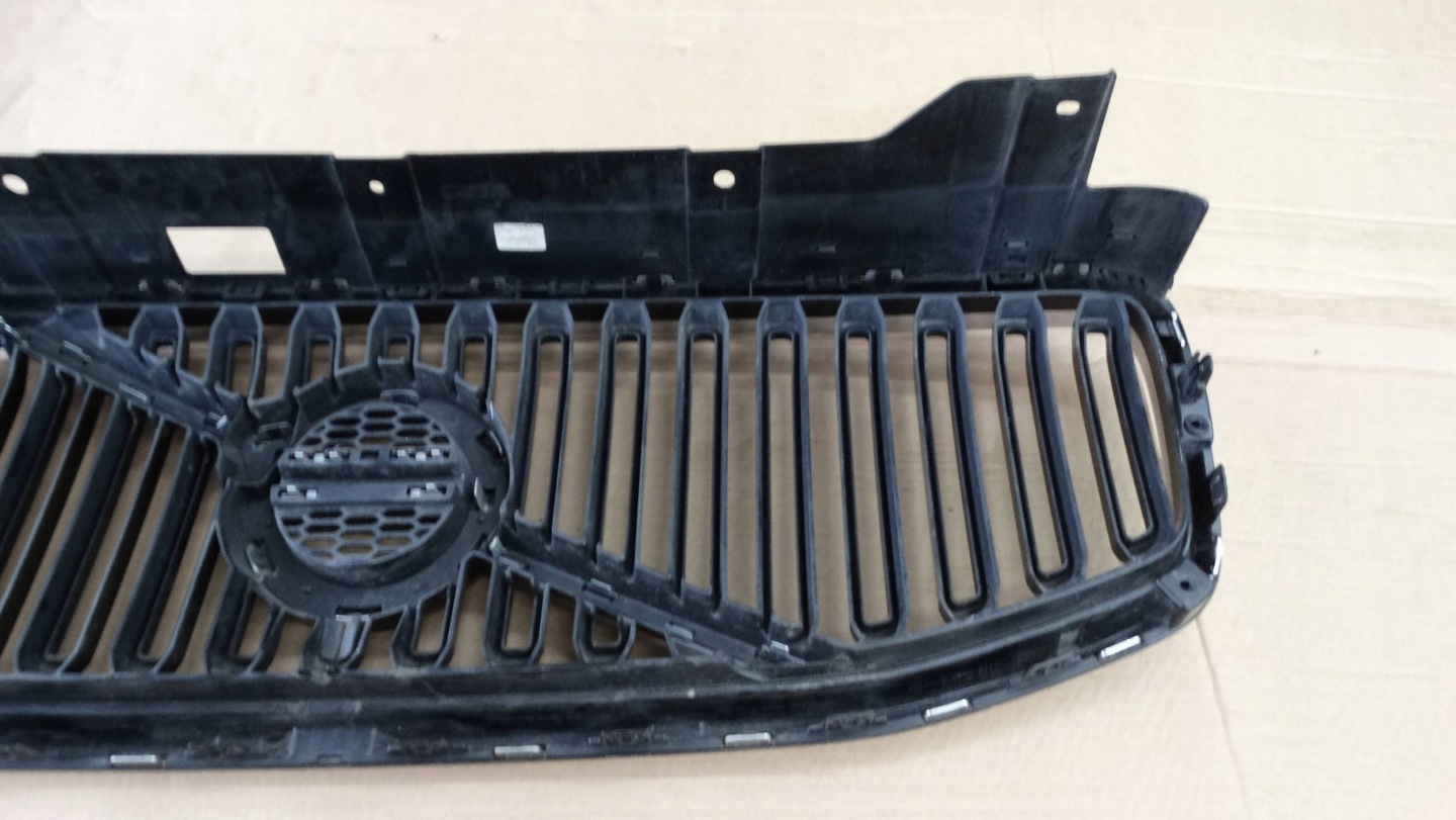 Volvo XC60 Kühlergrill FRONTGRILL Kühlergitter 31425535 - Thumbnail 10