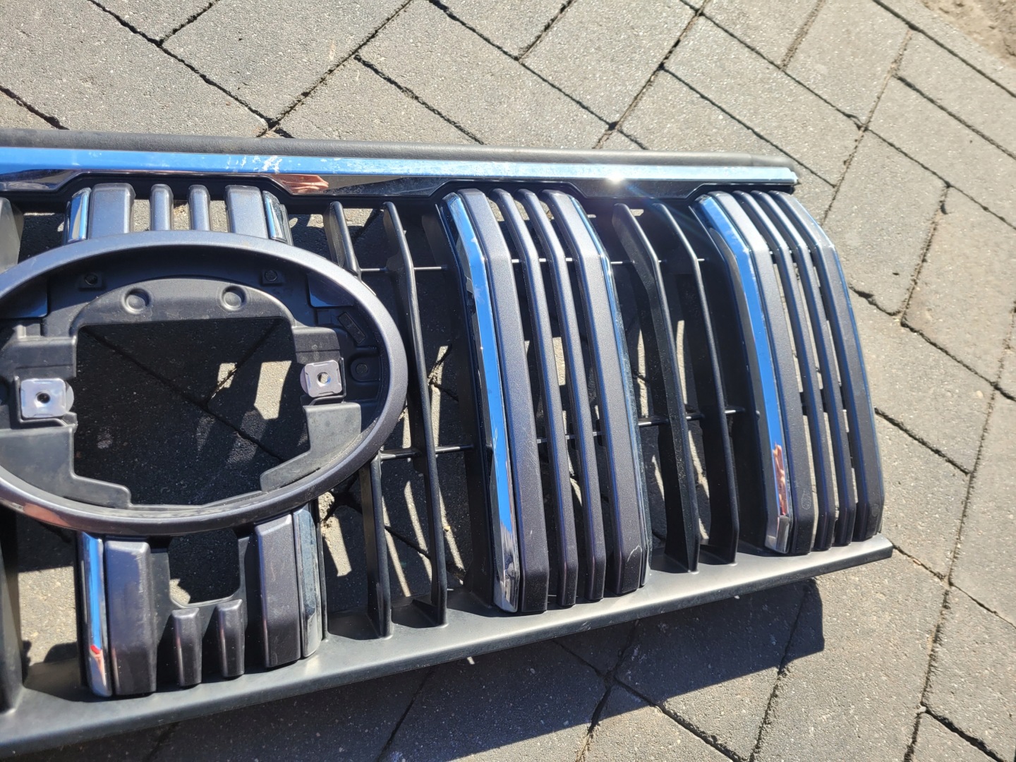 Toyota Land Cruiser J8/J10/J20 J8 Kühlergrill FRONTGRILL Kühlergitter 5311160B20 - Thumbnail 5