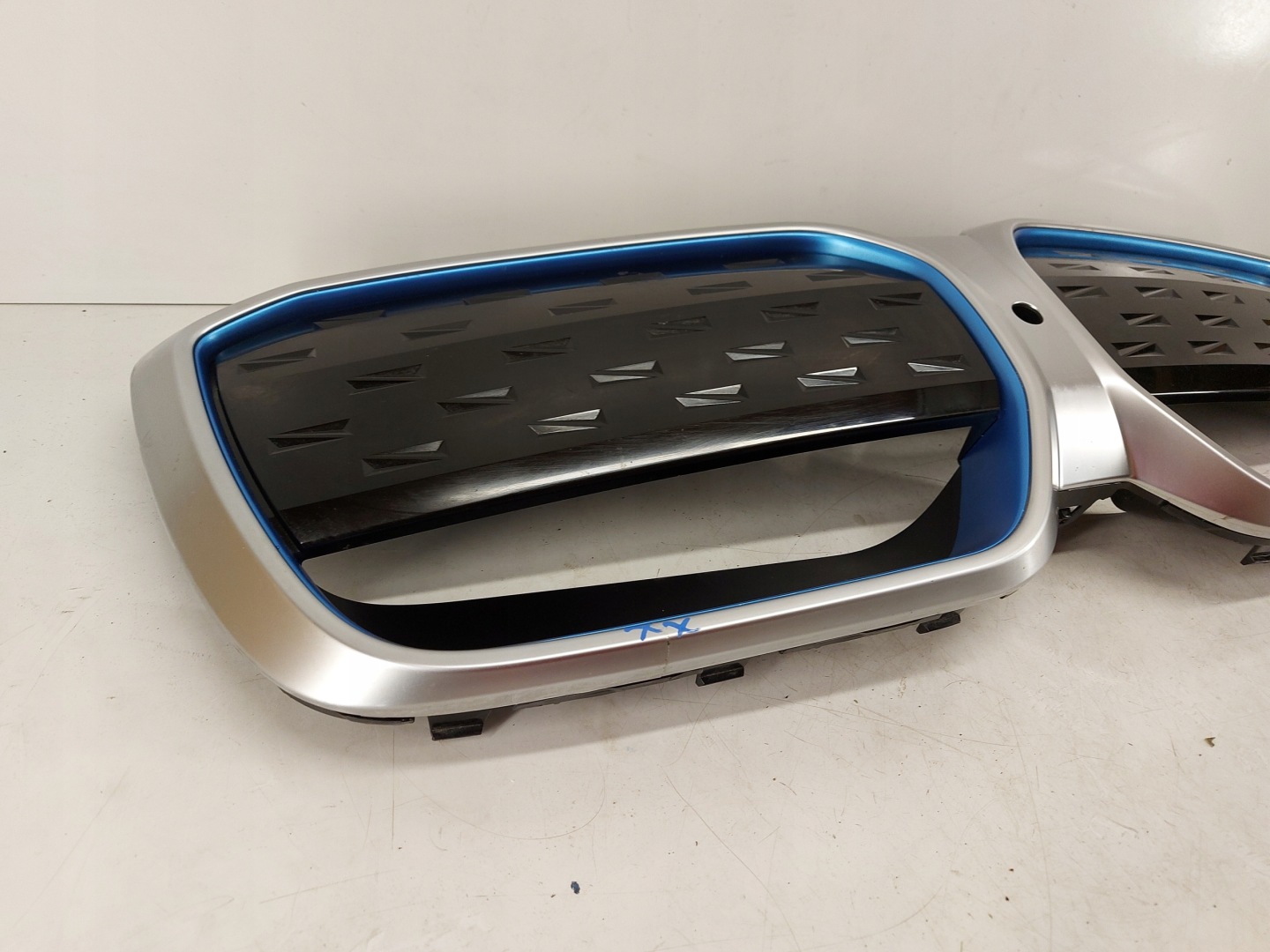BMW iX3 G08 Kühlergrill FRONTGRILL Kühlergitter 5A34E64 - Thumbnail 7
