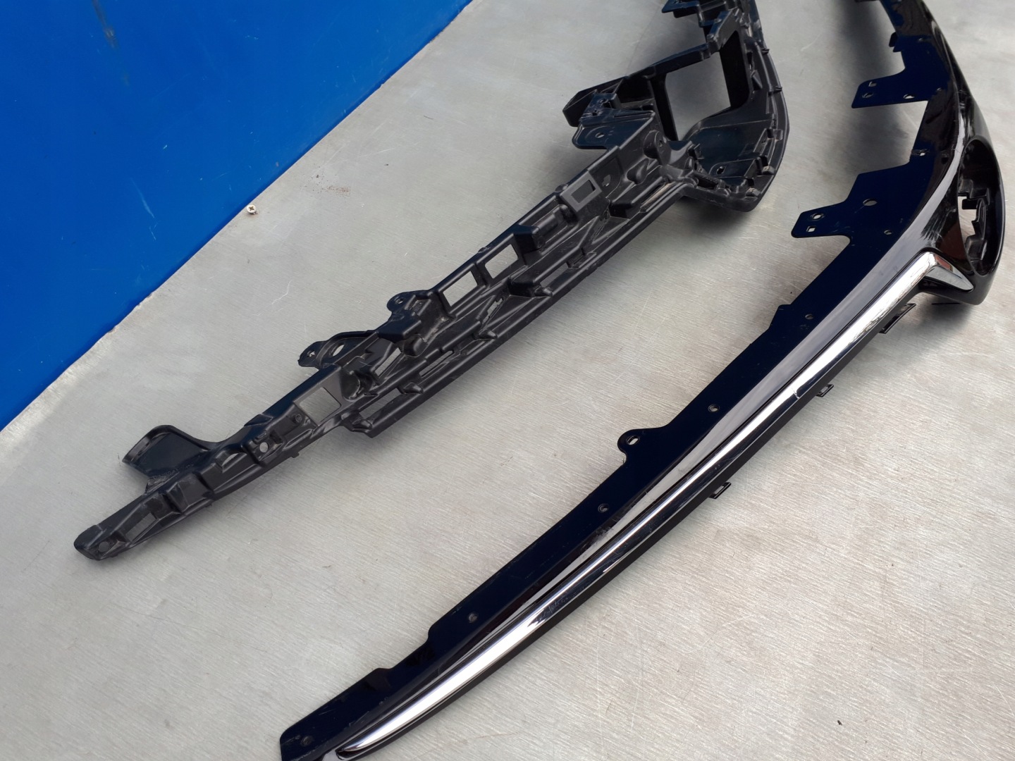 Toyota Corolla E210 Kühlergrill FRONTGRILL Kühlergitter 5311402580 - Thumbnail 2