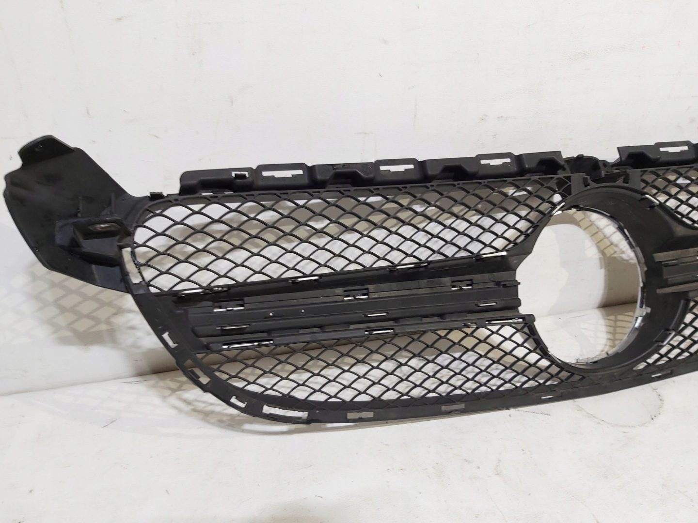 Mercedes-Benz C-Klasse W205 Kühlergrill FRONTGRILL Kühlergitter A2058850523 - Thumbnail 7